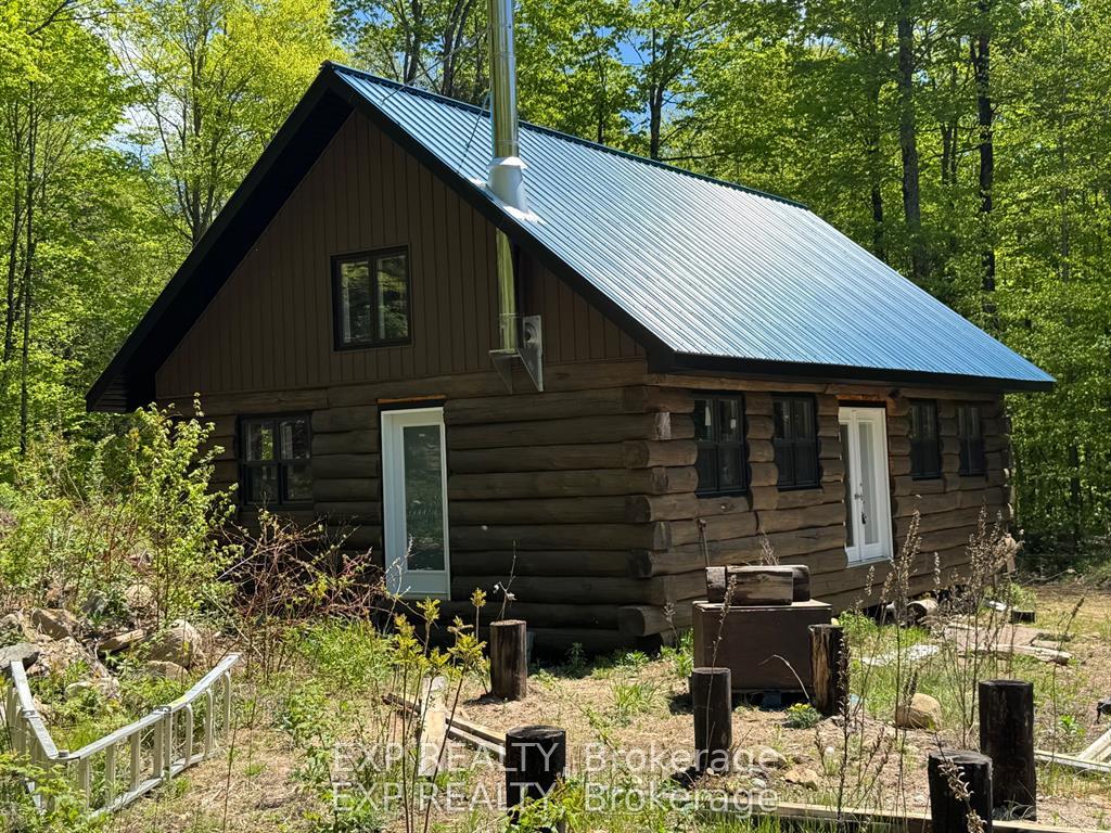 Photo of 1703 Matawatchan Road