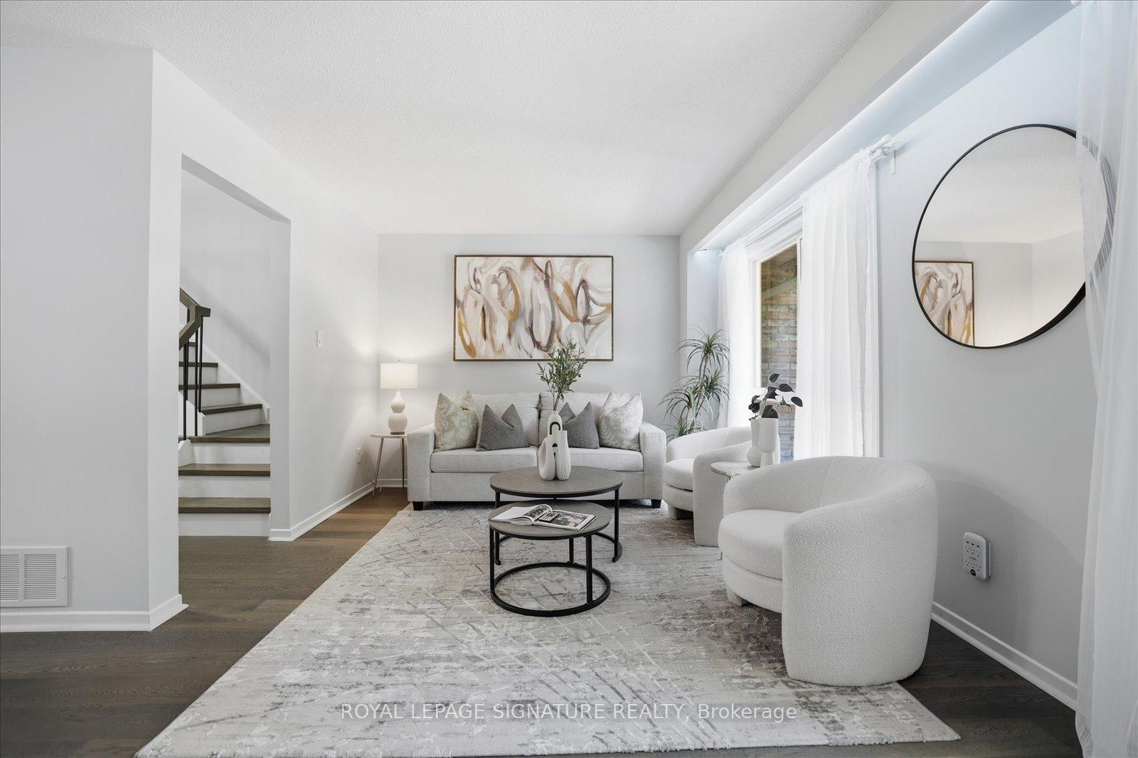 Photo 9 of 22 Snapdragon Drive, North York, Pleasant View — HOMEH