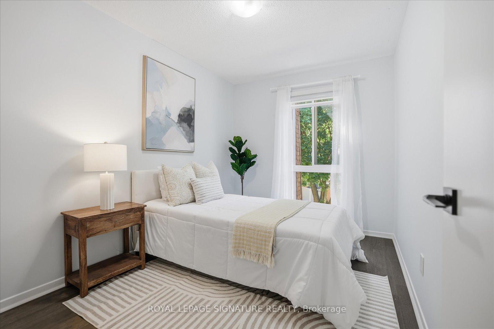Photo 21 of 22 Snapdragon Drive, North York, Pleasant View — HOMEH