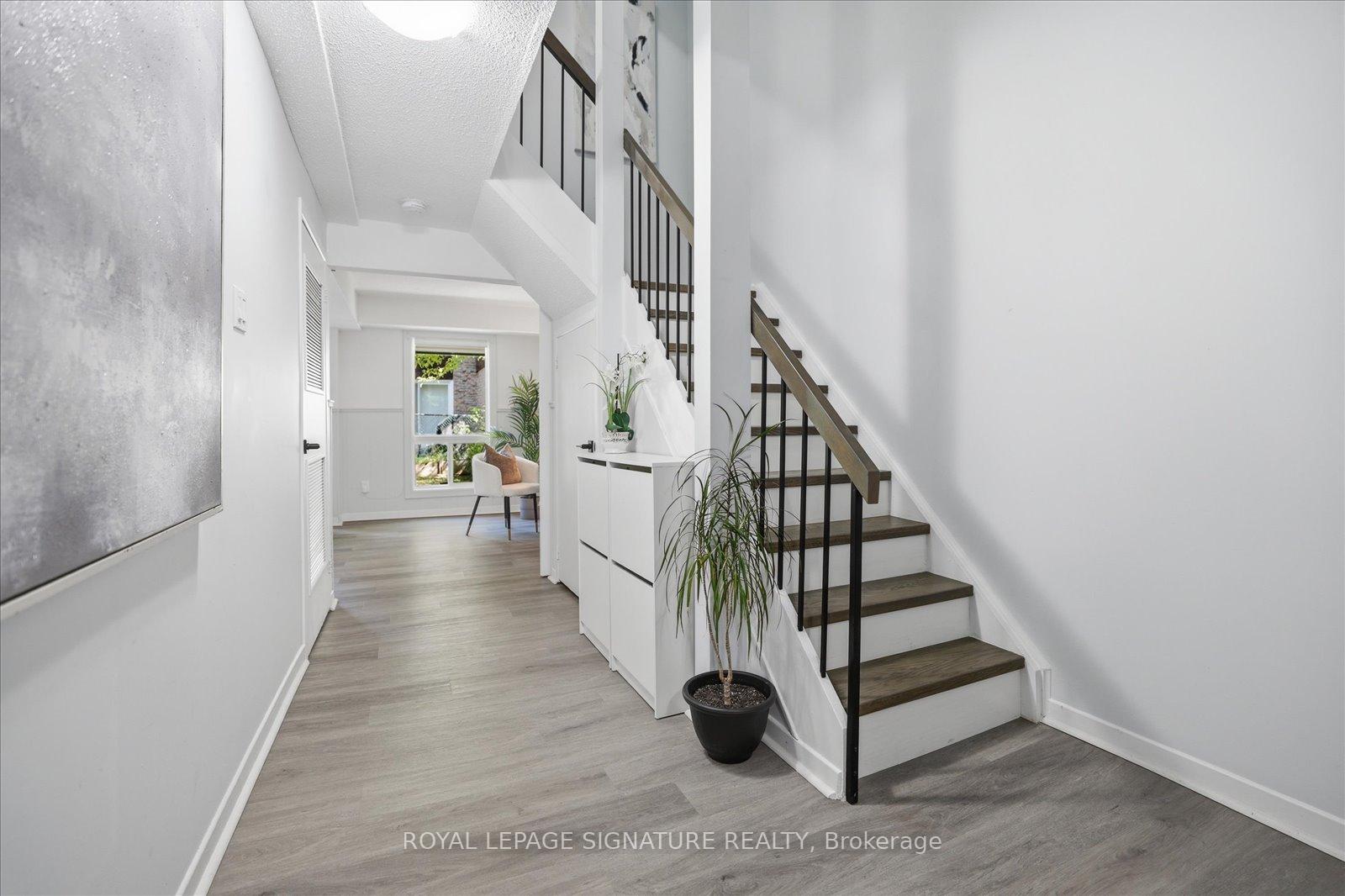 Photo 23 of 22 Snapdragon Drive, North York, Pleasant View — HOMEH