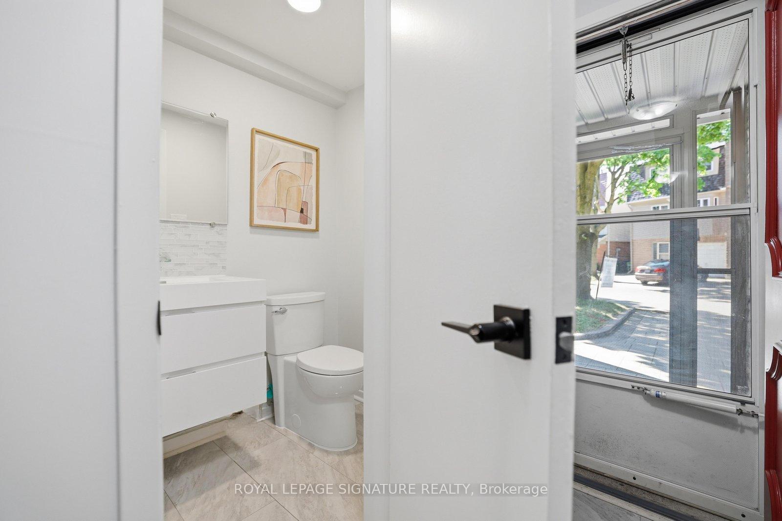 Photo 27 of 22 Snapdragon Drive, North York, Pleasant View — HOMEH