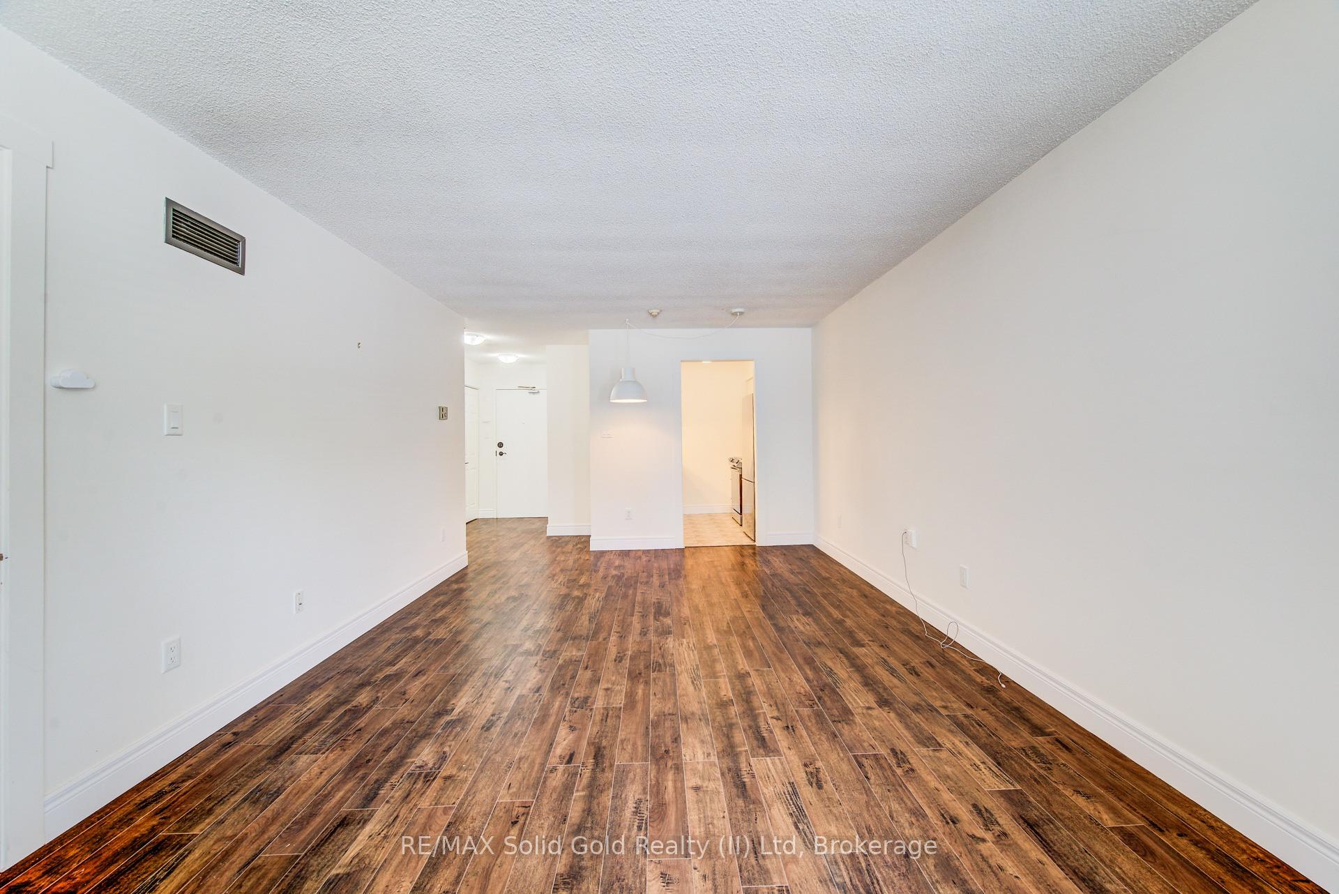 Photo 16 of Unit 101, 1414 King Street E, Waterloo — HOMEH
