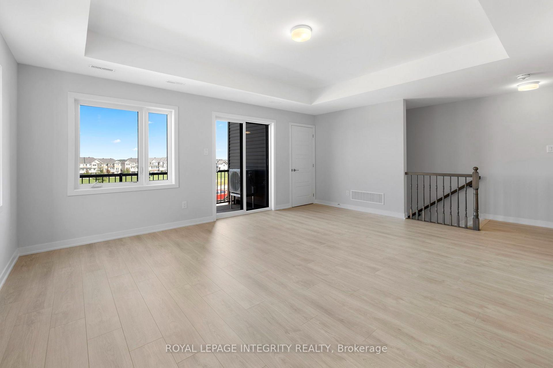 Photo 5 of 622 Parnian Private, Ottawa, Barrhaven - Half Moon Bay — HOMEH