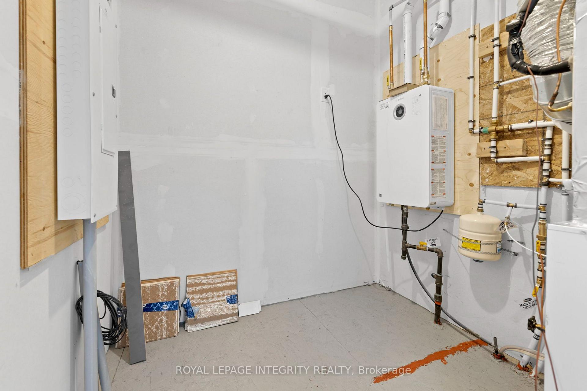 Photo 18 of 622 Parnian Private, Ottawa, Barrhaven - Half Moon Bay — HOMEH