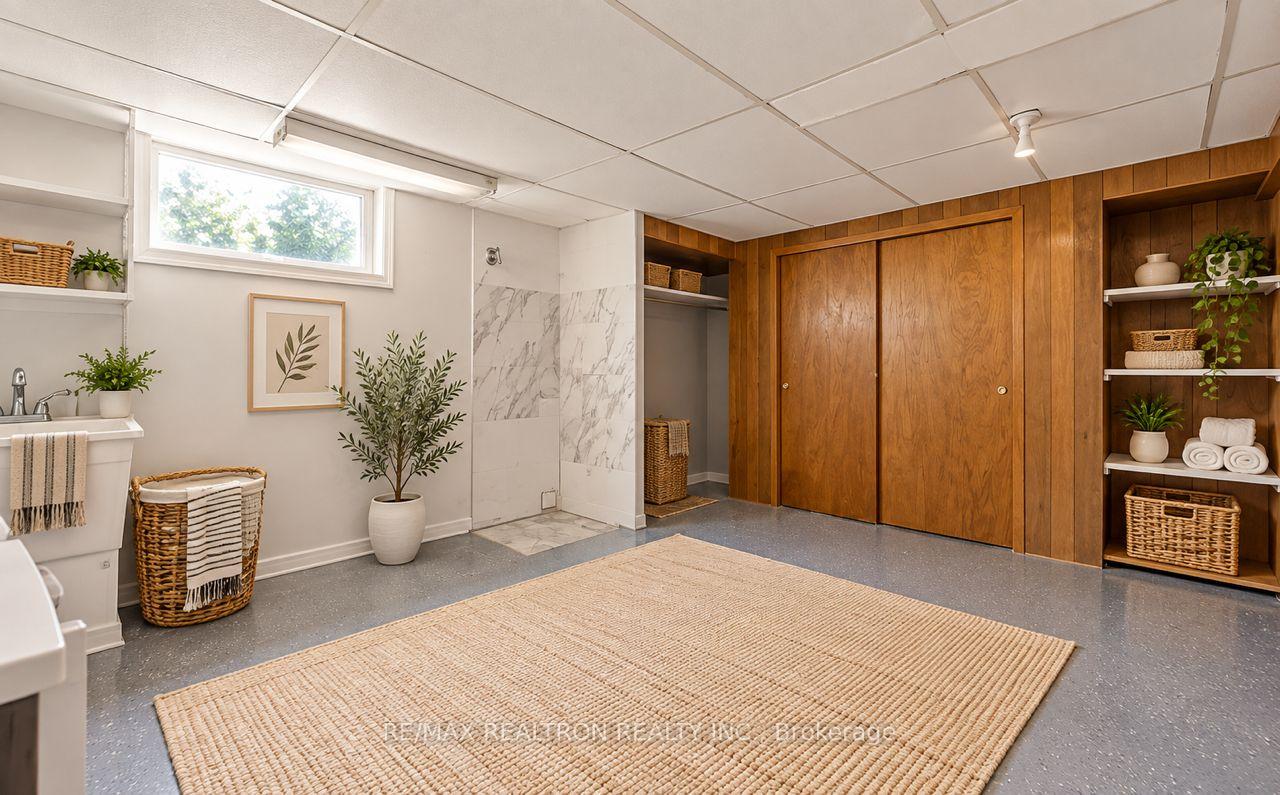 Photo 11 of 20201 Yonge Street, East Gwillimbury, Holland Landing — HOMEH