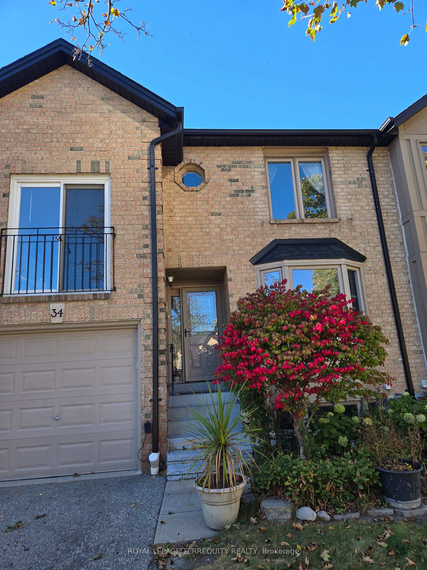 Photo of 4635 Regents Terrace