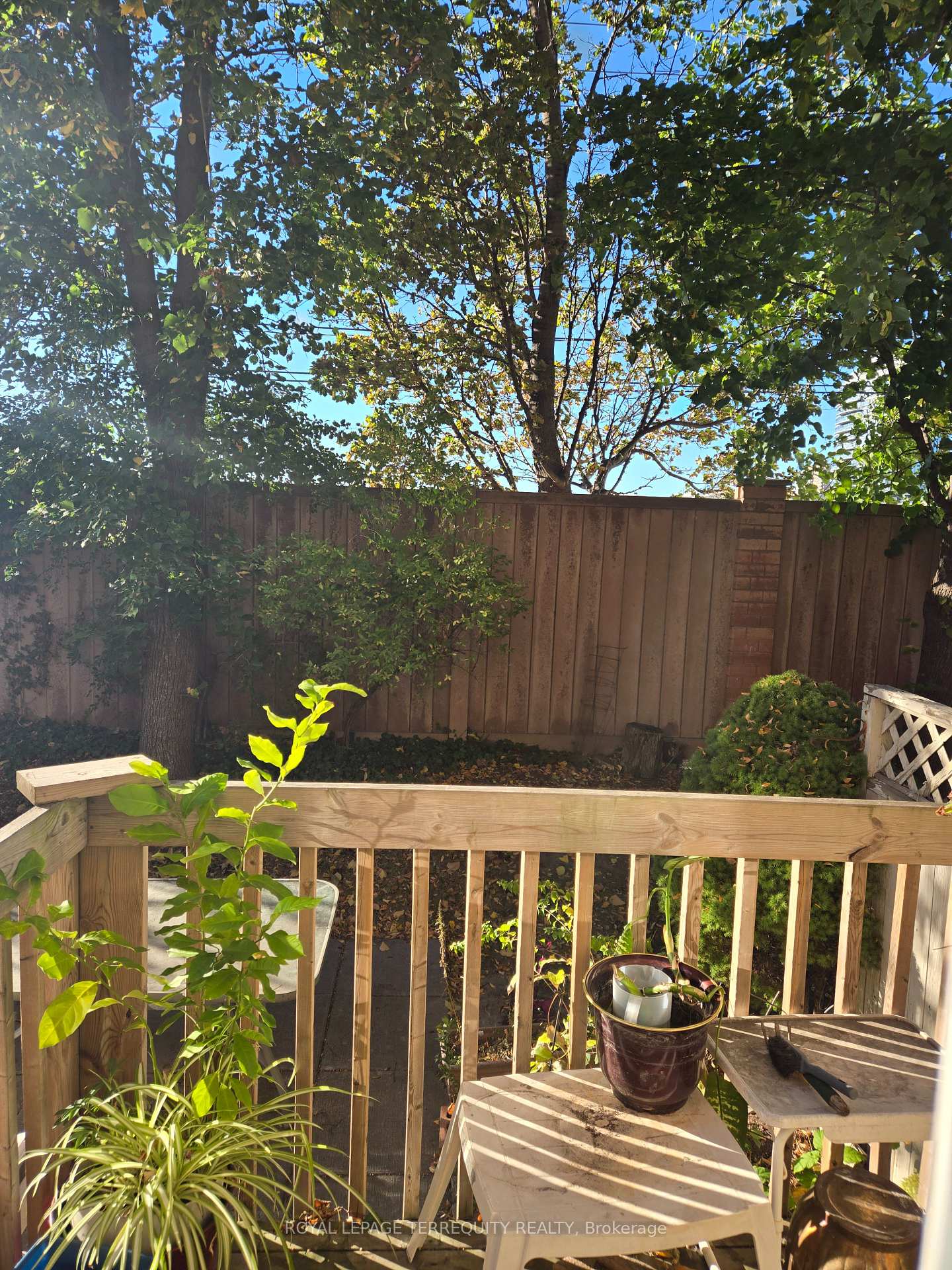 Photo 13 of 4635 Regents Terrace, Mississauga, Hurontario — HOMEH