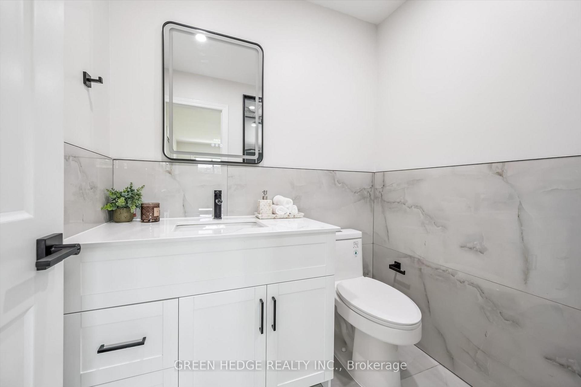 Photo 23 of 385 Village Crescent, Kitchener, Forest Hill — HOMEH