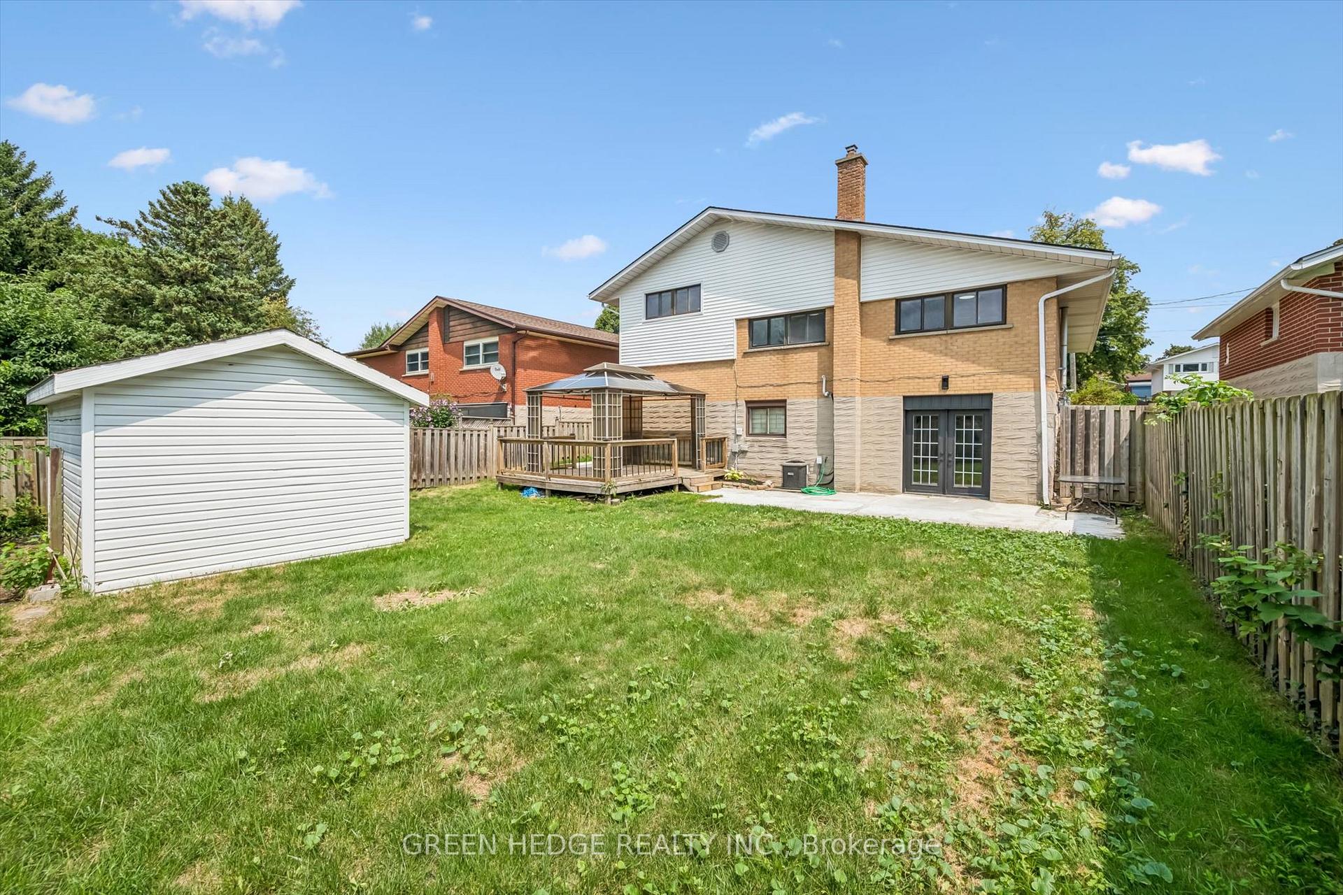 Photo 43 of 385 Village Crescent, Kitchener, Forest Hill — HOMEH