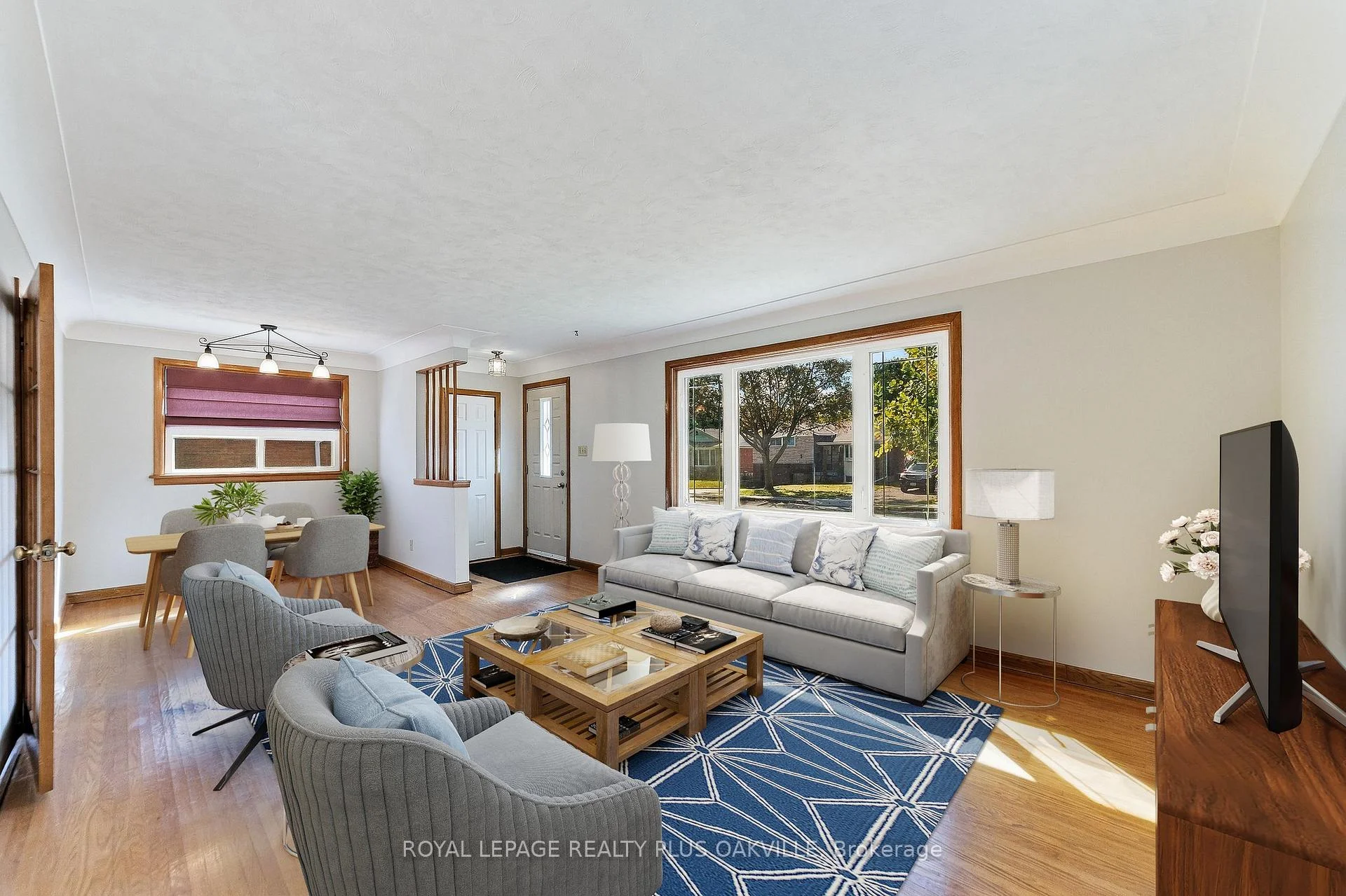Photo 8 of 19 Endfield Avenue, Hamilton, Huntington — HOMEH