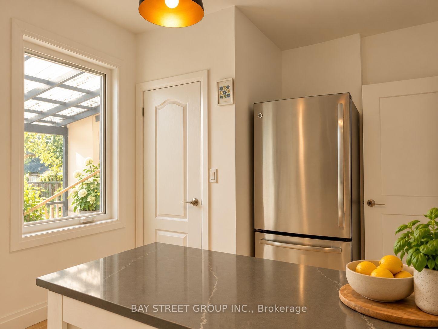 Photo 5 of 54 Thyra Avenue, Toronto, Crescent Town — HOMEH