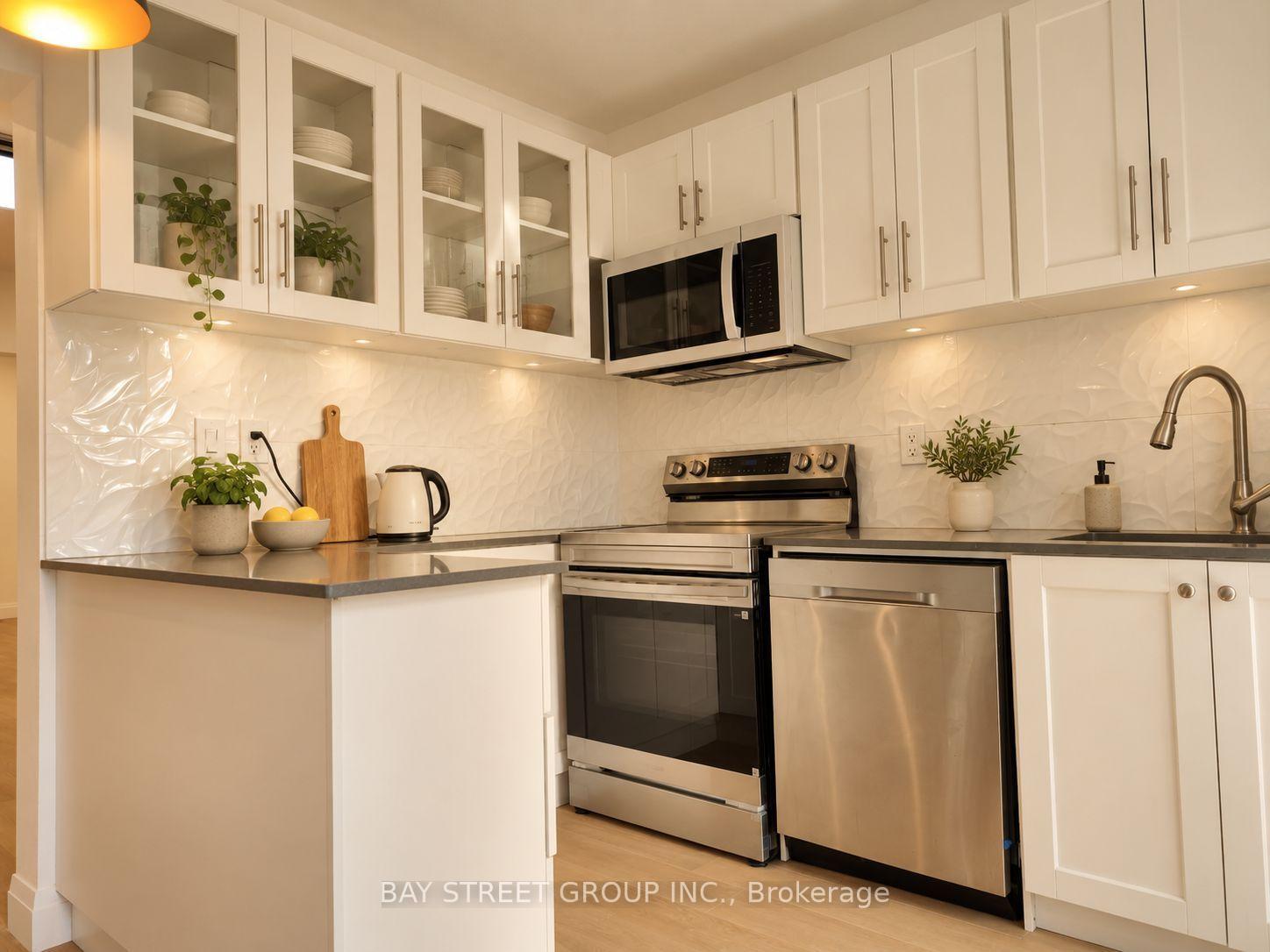 Photo 6 of 54 Thyra Avenue, Toronto, Crescent Town — HOMEH