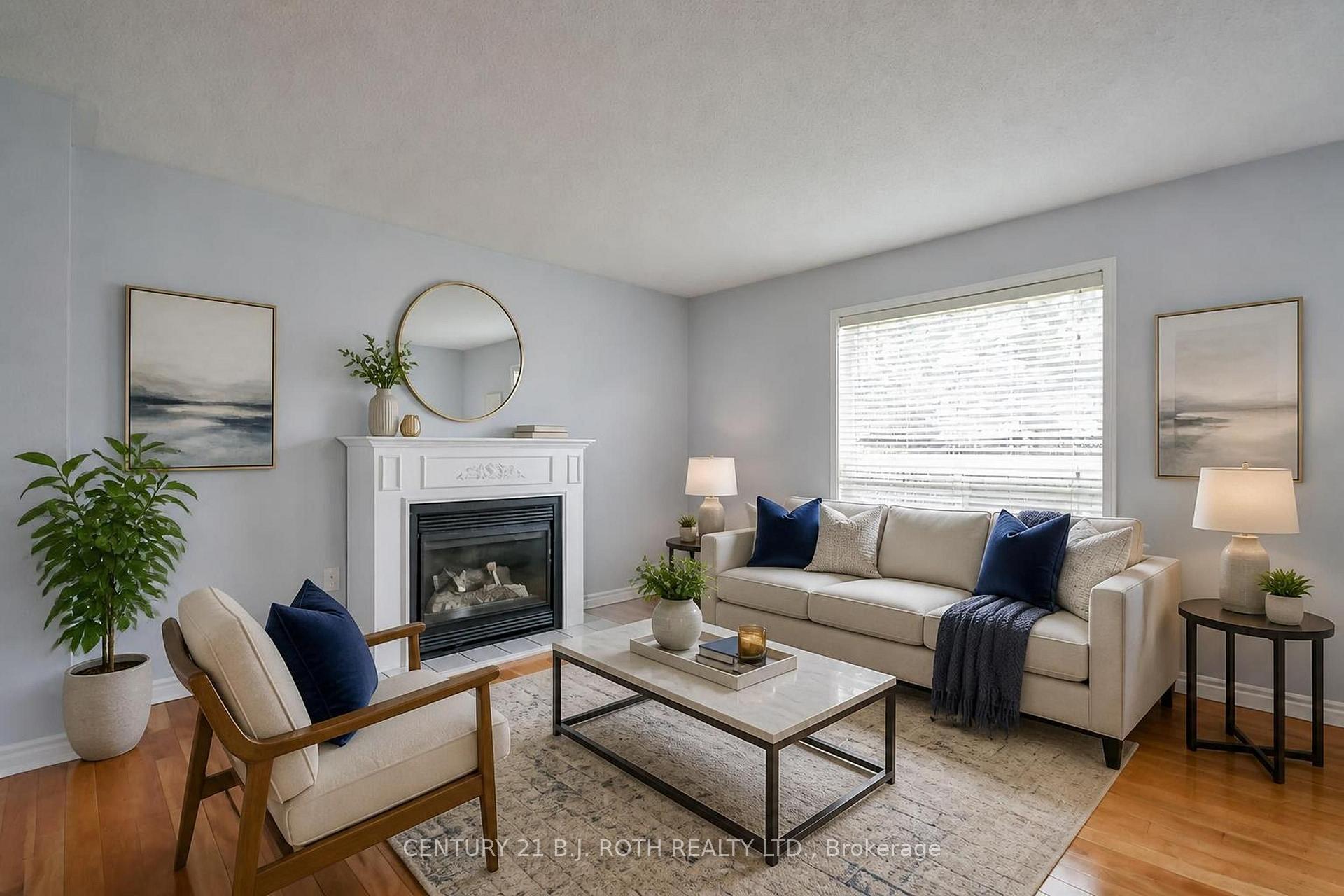Photo 14 of 17 Crompton Drive, Barrie, Little Lake — HOMEH