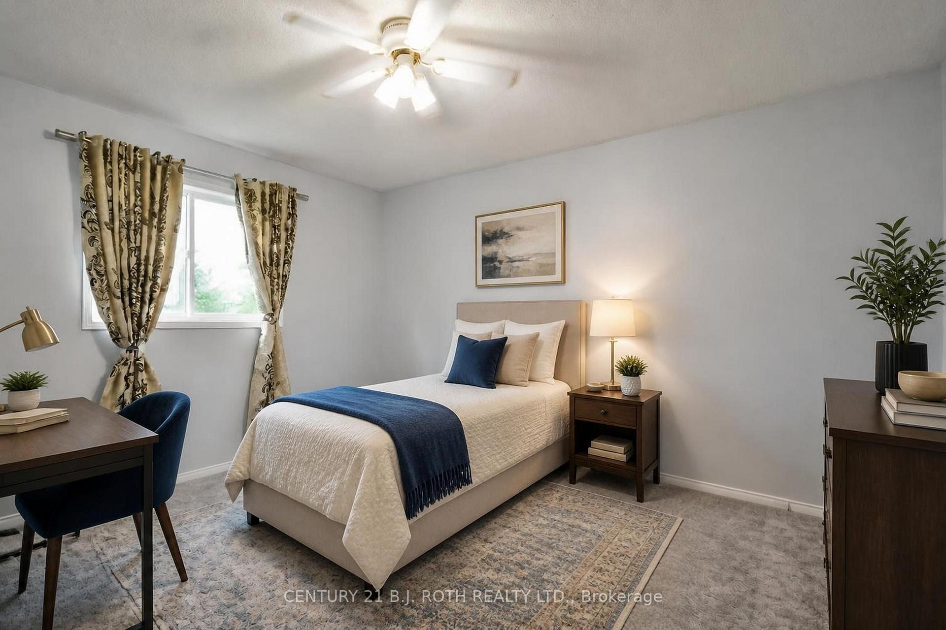 Photo 20 of 17 Crompton Drive, Barrie, Little Lake — HOMEH