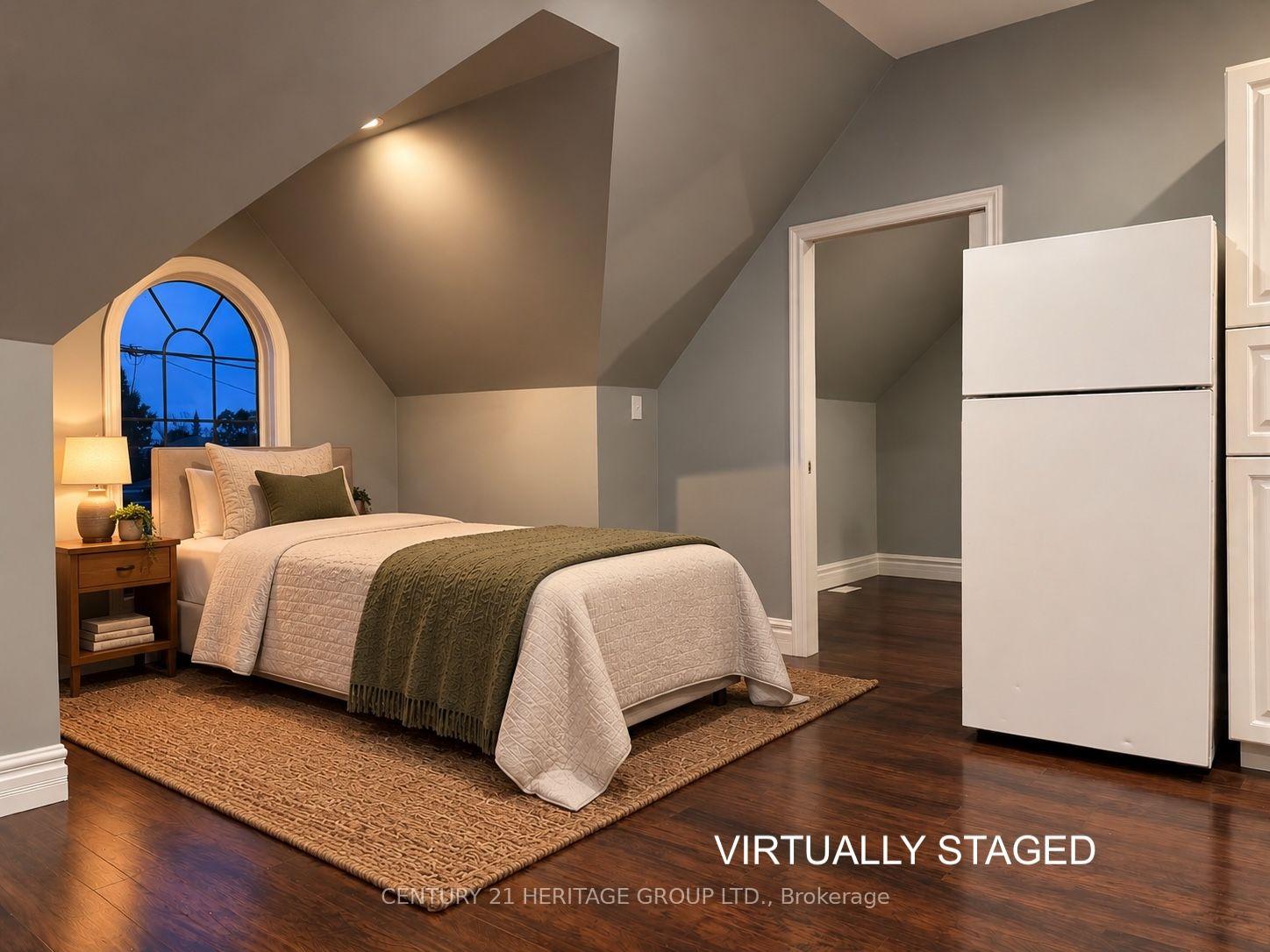 Photo 3 of Unit #3A, 166 Cedardale Avenue, Hamilton, Stoney Creek — HOMEH