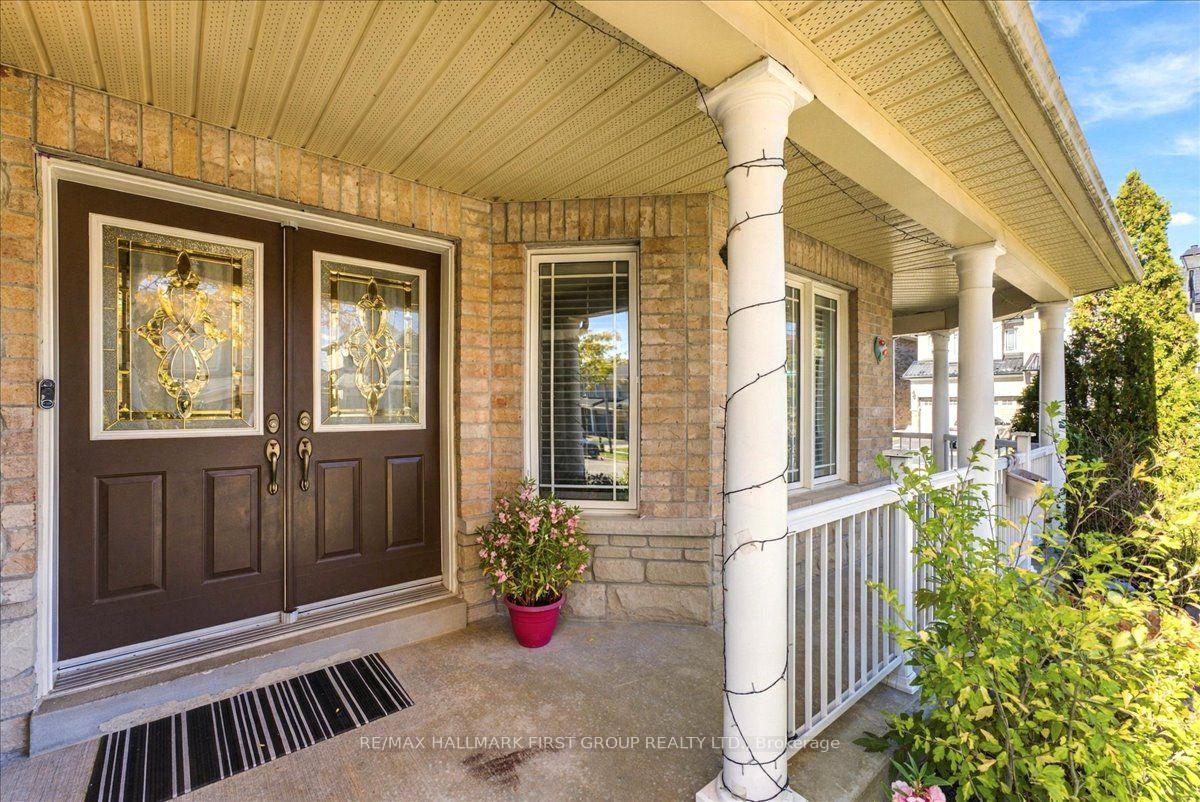Photo 5 of 14 Hollier Drive, Ajax, Northeast Ajax — HOMEH