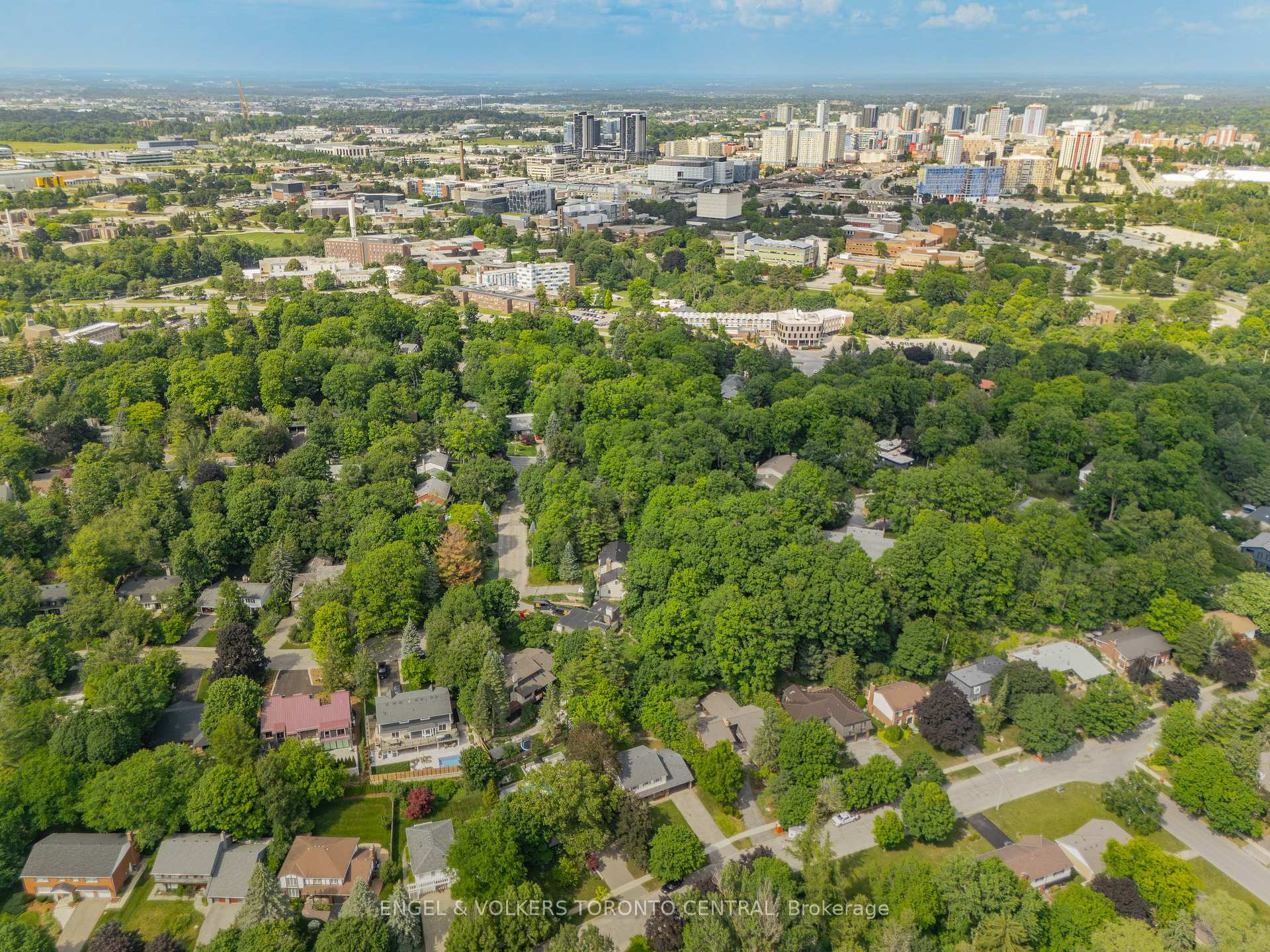 Photo 42 of 256 Shakespeare Drive, Waterloo, Beechwood — HOMEH