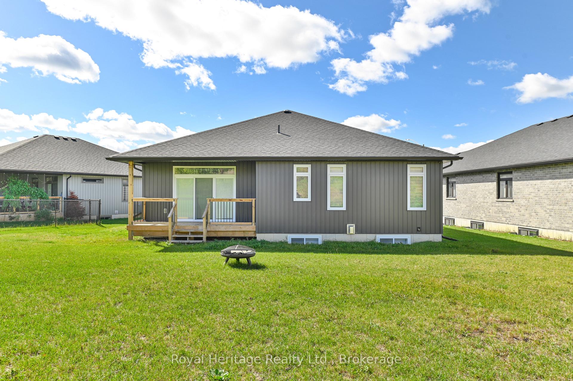 Photo 35 of 5 Schmidt Way, Quinte West, Murray Ward — HOMEH