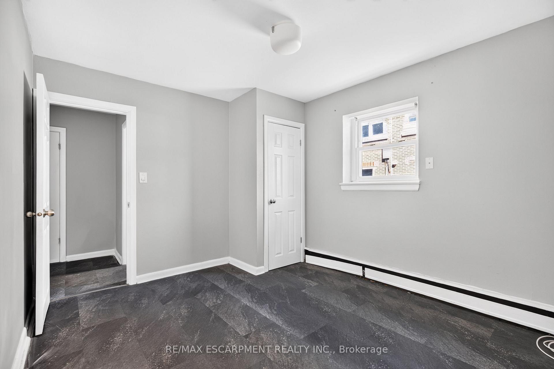 Photo 20 of Unit 1, 3 Applewood Avenue, Hamilton, Stoney Creek — HOMEH