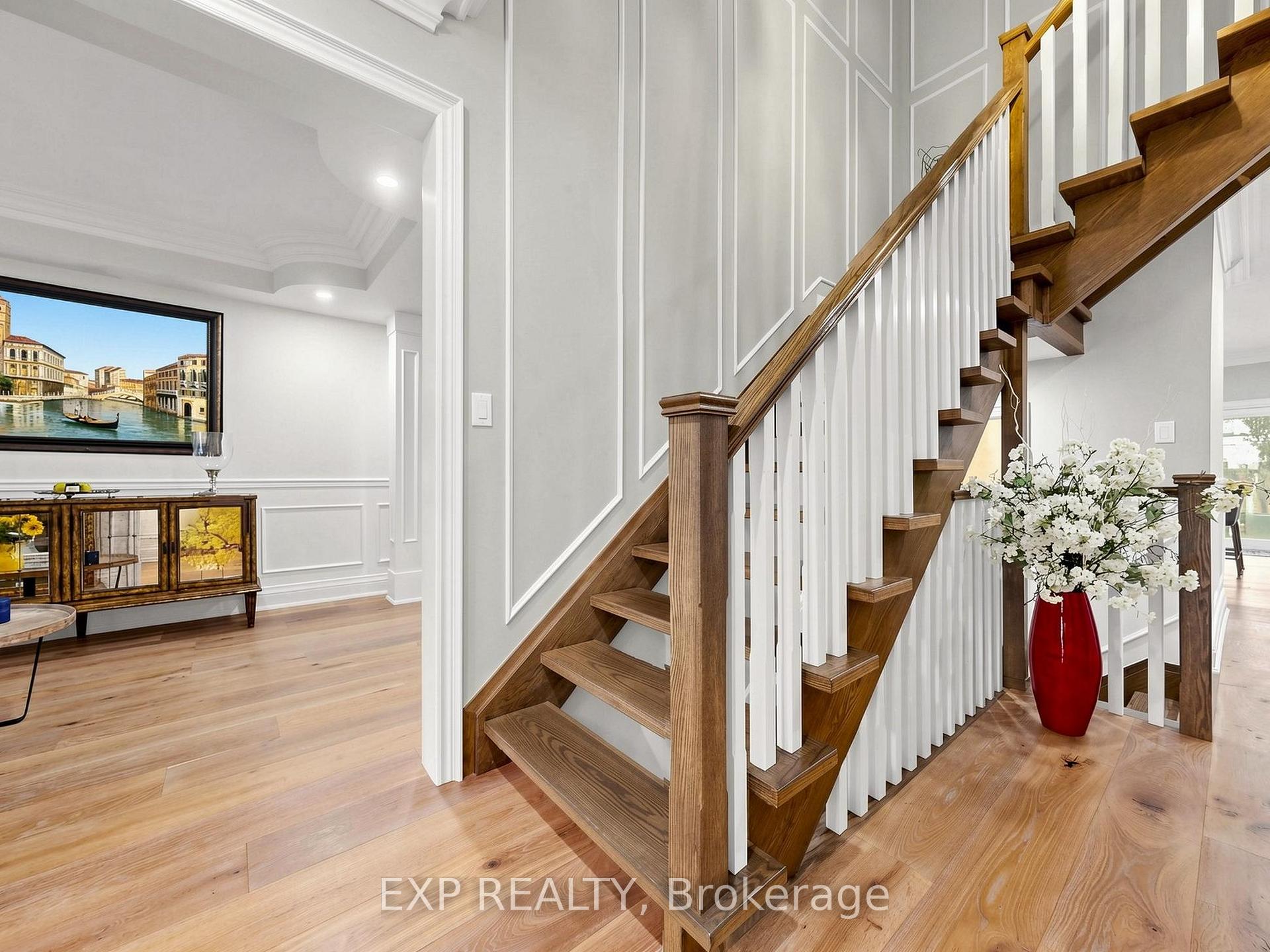 Photo 6 of 36 Calista Street, Vaughan, Vellore Village — HOMEH