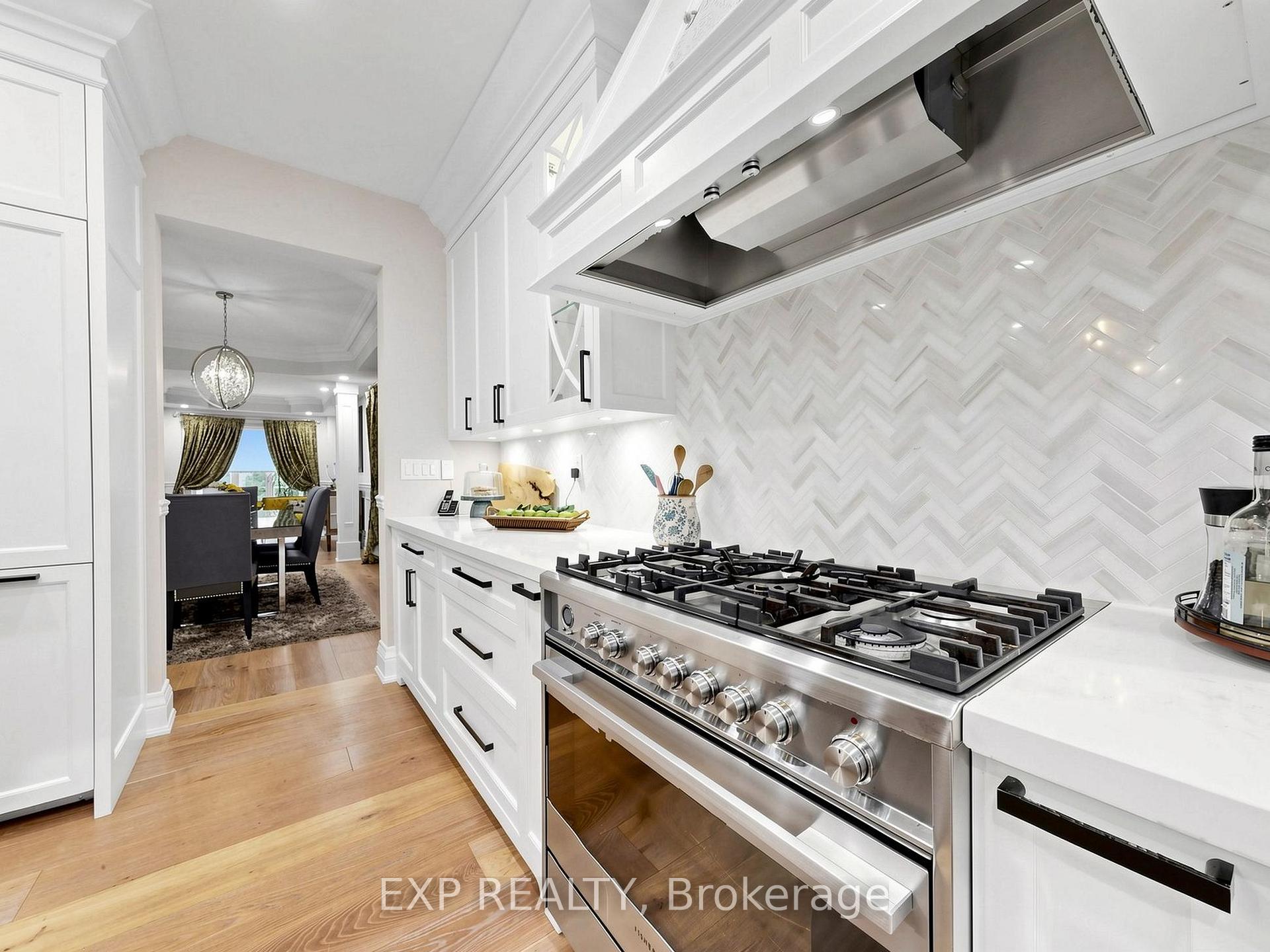 Photo 10 of 36 Calista Street, Vaughan, Vellore Village — HOMEH