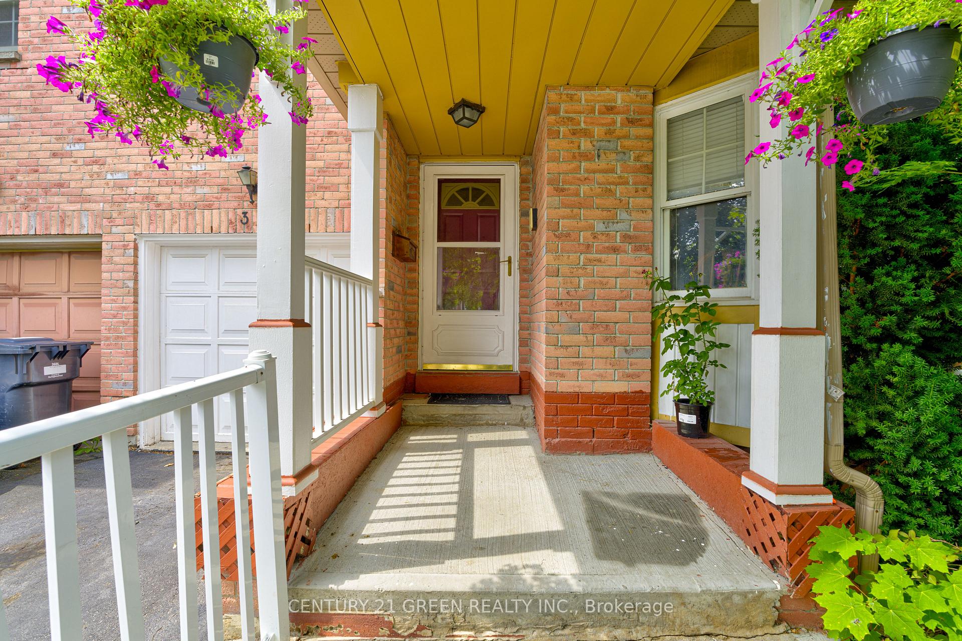 Photo 7 of 3 Desert Sand Drive, Brampton, Sandringham-Wellington — HOMEH