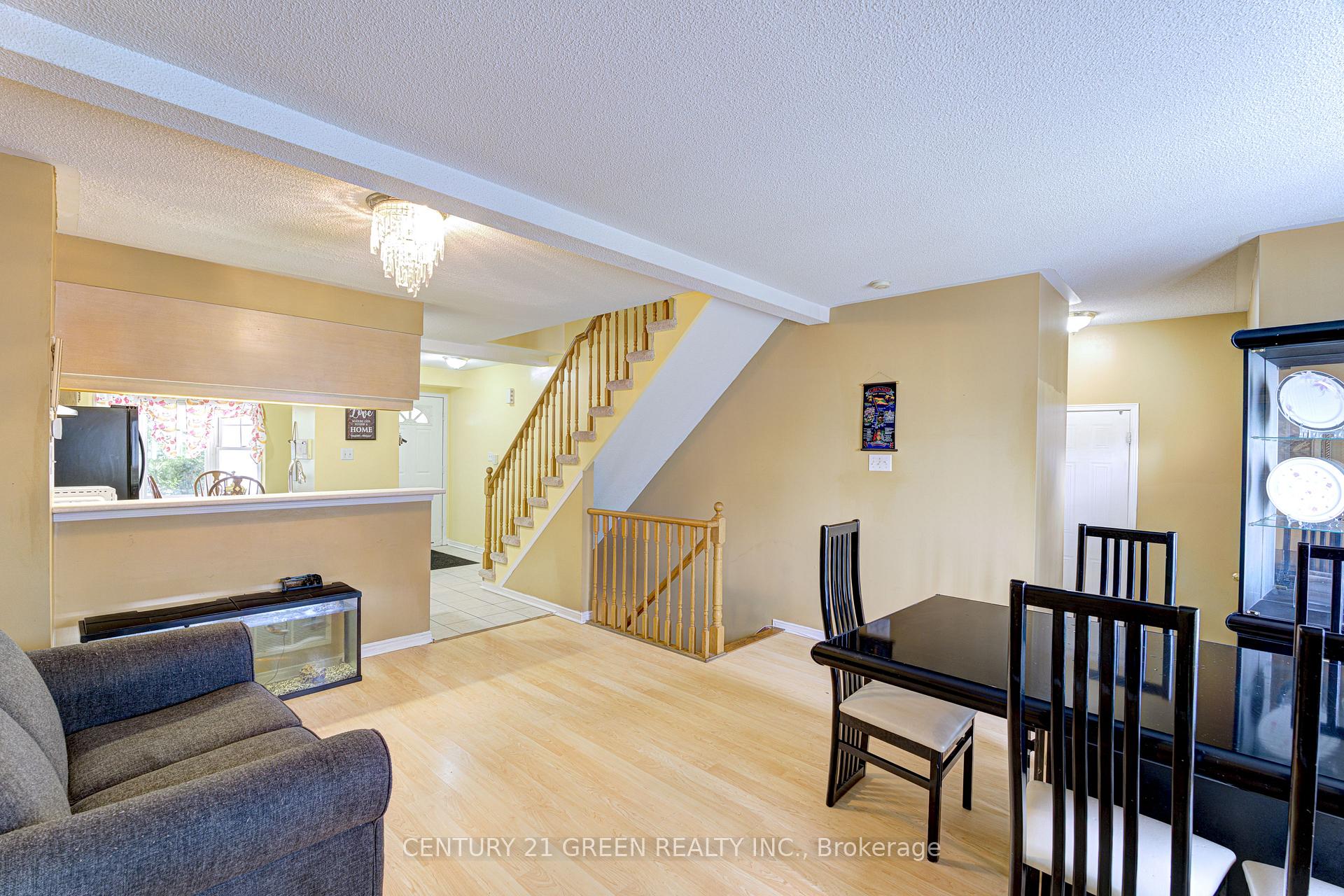 Photo 17 of 3 Desert Sand Drive, Brampton, Sandringham-Wellington — HOMEH