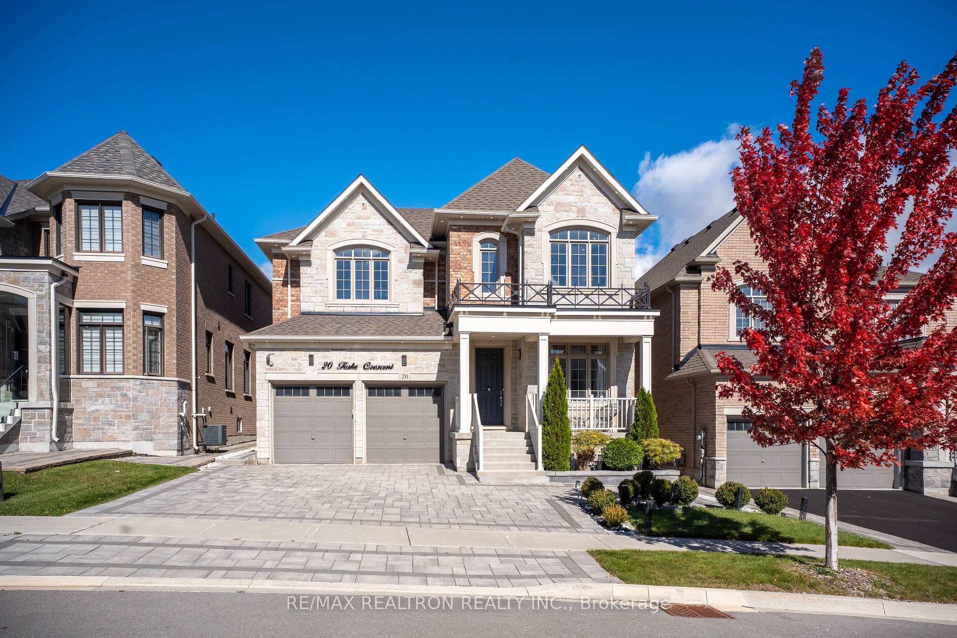 Photo 5 of 20 Tesla Crescent, East Gwillimbury, Holland Landing — HOMEH