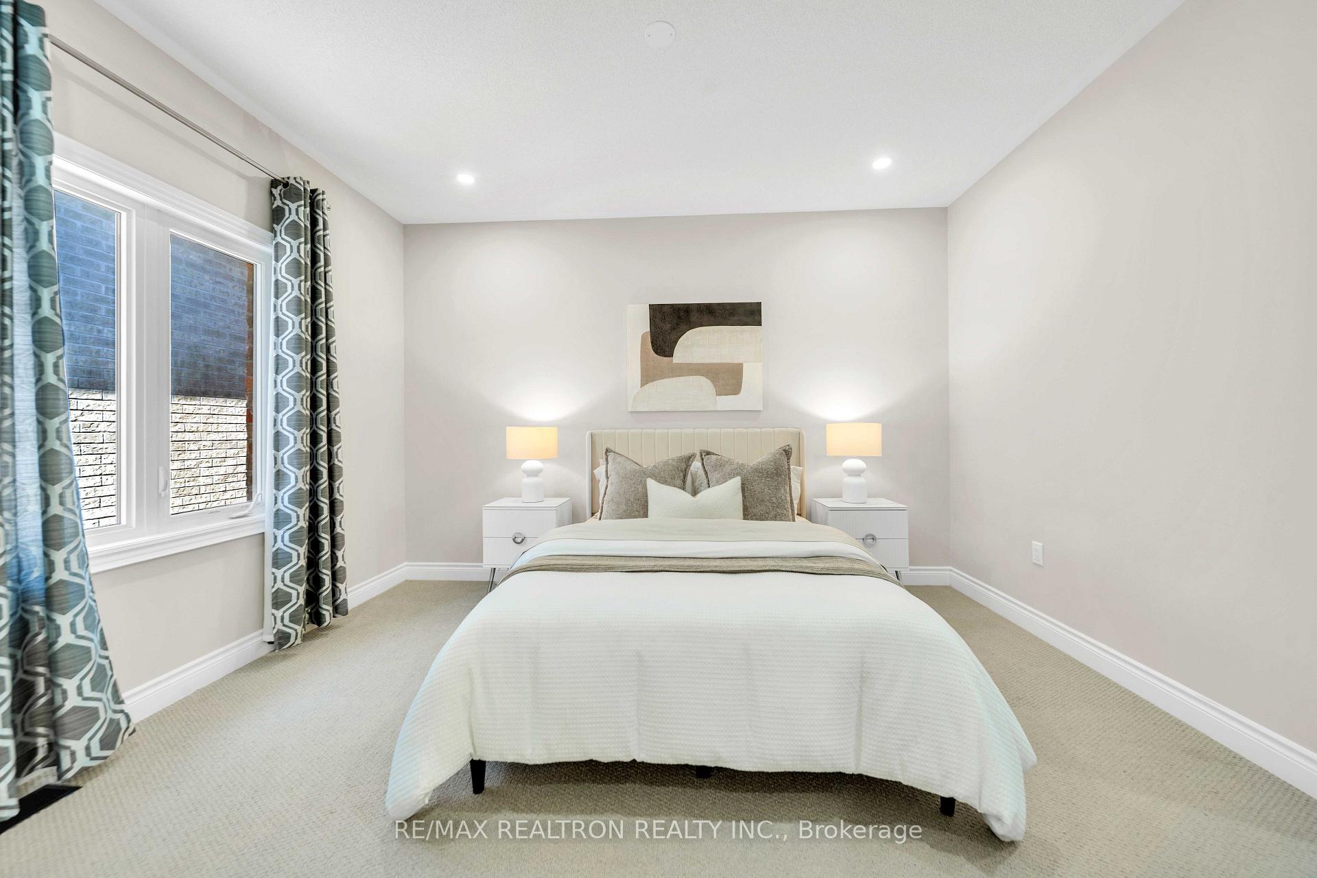 Photo 42 of 20 Tesla Crescent, East Gwillimbury, Holland Landing — HOMEH