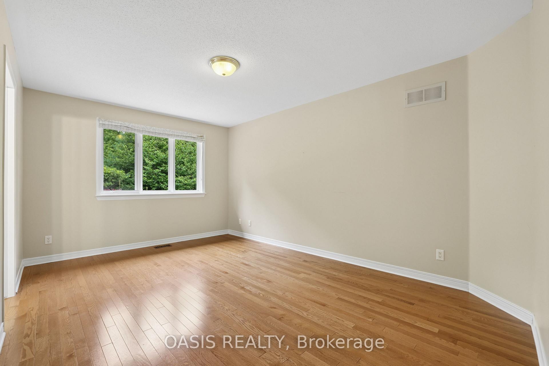 Photo 14 of 63 Bunting Lane, Ottawa, Kanata - Bridlewood — HOMEH