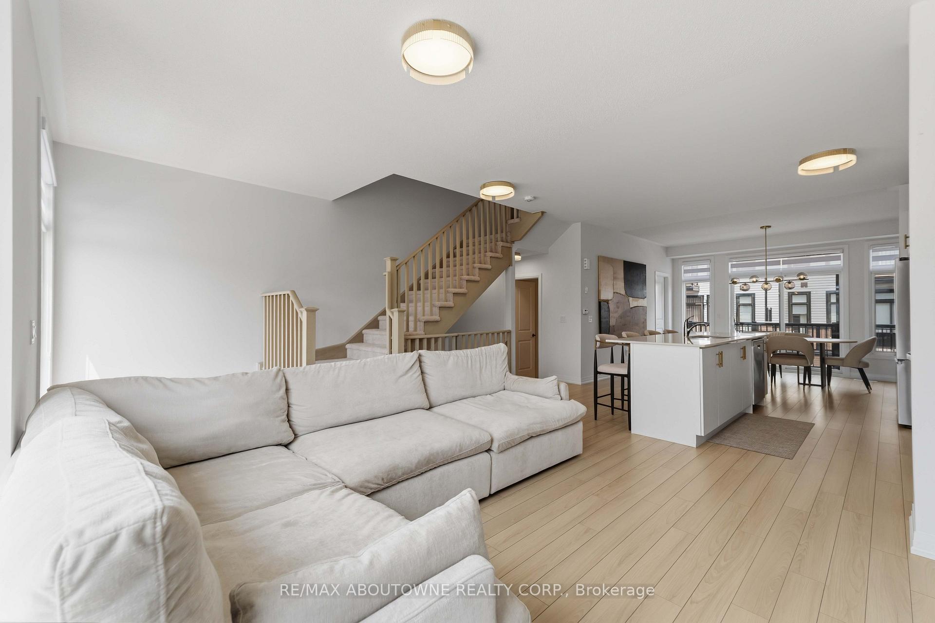 Photo 12 of 170 Spitfire Drive, Hamilton, Mount Hope — HOMEH