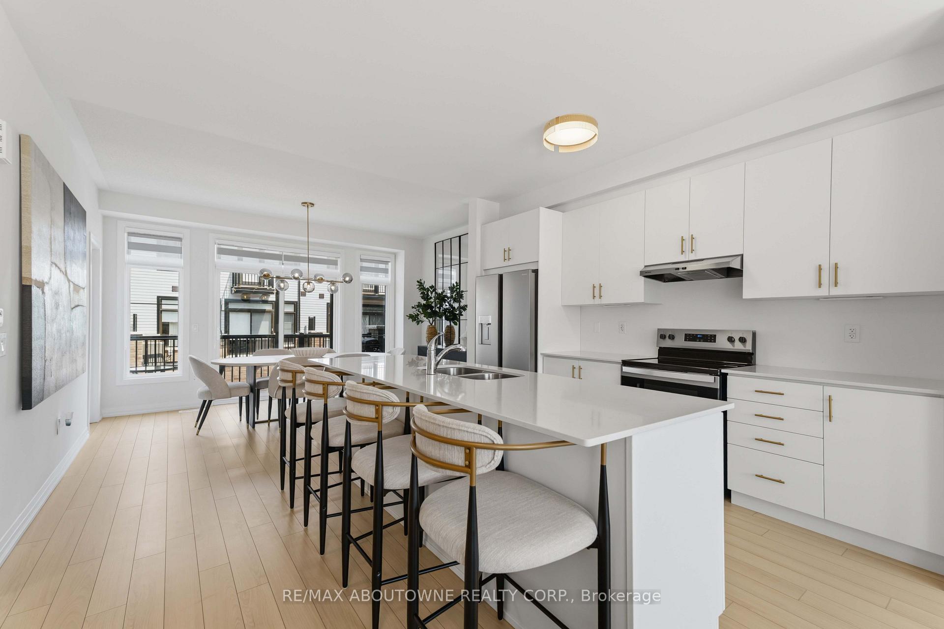 Photo 13 of 170 Spitfire Drive, Hamilton, Mount Hope — HOMEH