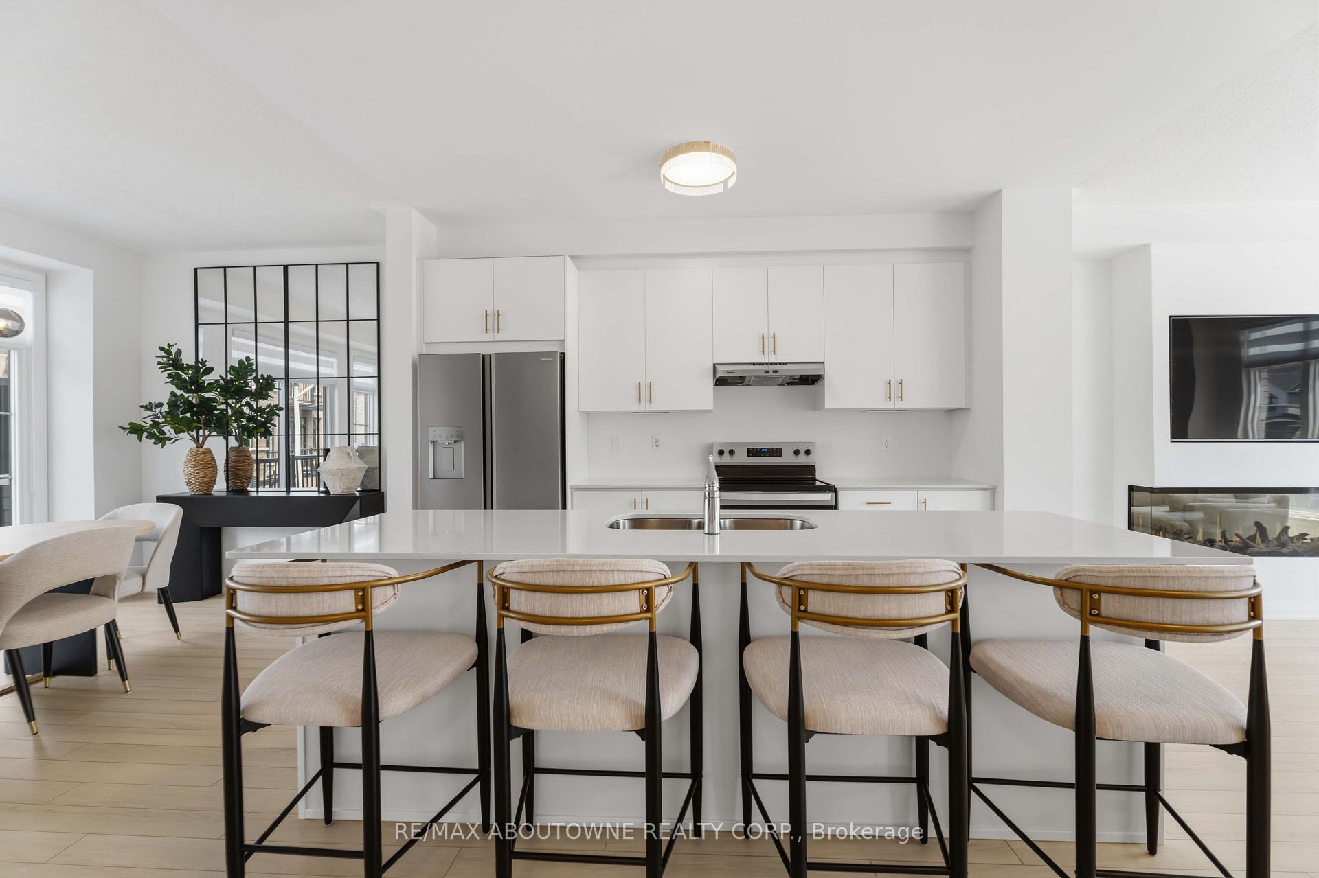 Photo 17 of 170 Spitfire Drive, Hamilton, Mount Hope — HOMEH