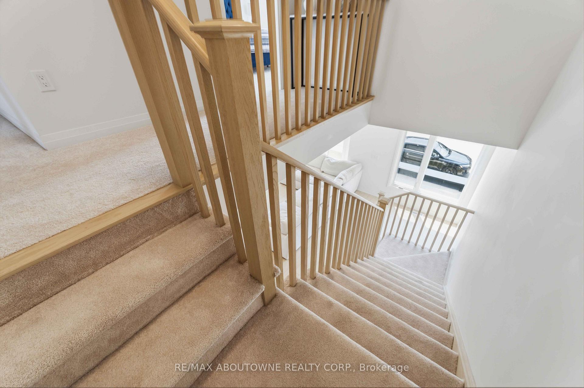 Photo 22 of 170 Spitfire Drive, Hamilton, Mount Hope — HOMEH