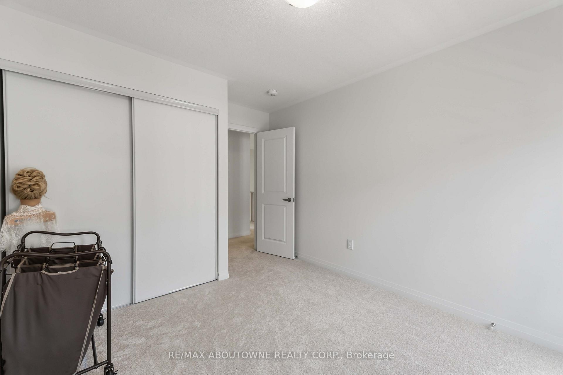 Photo 29 of 170 Spitfire Drive, Hamilton, Mount Hope — HOMEH