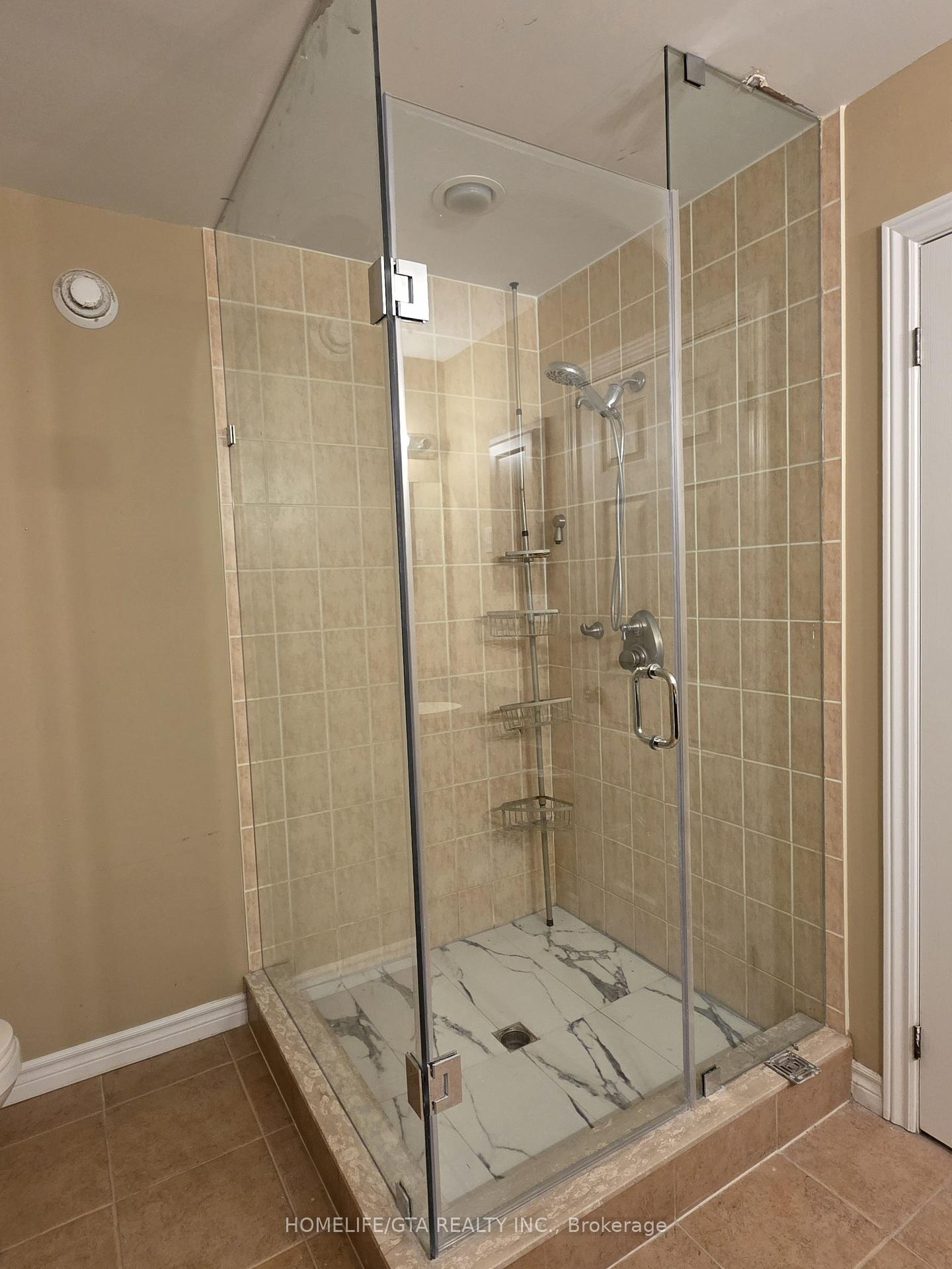 Photo 14 of 591 Oxbow Crescent, Oshawa, Eastdale — HOMEH
