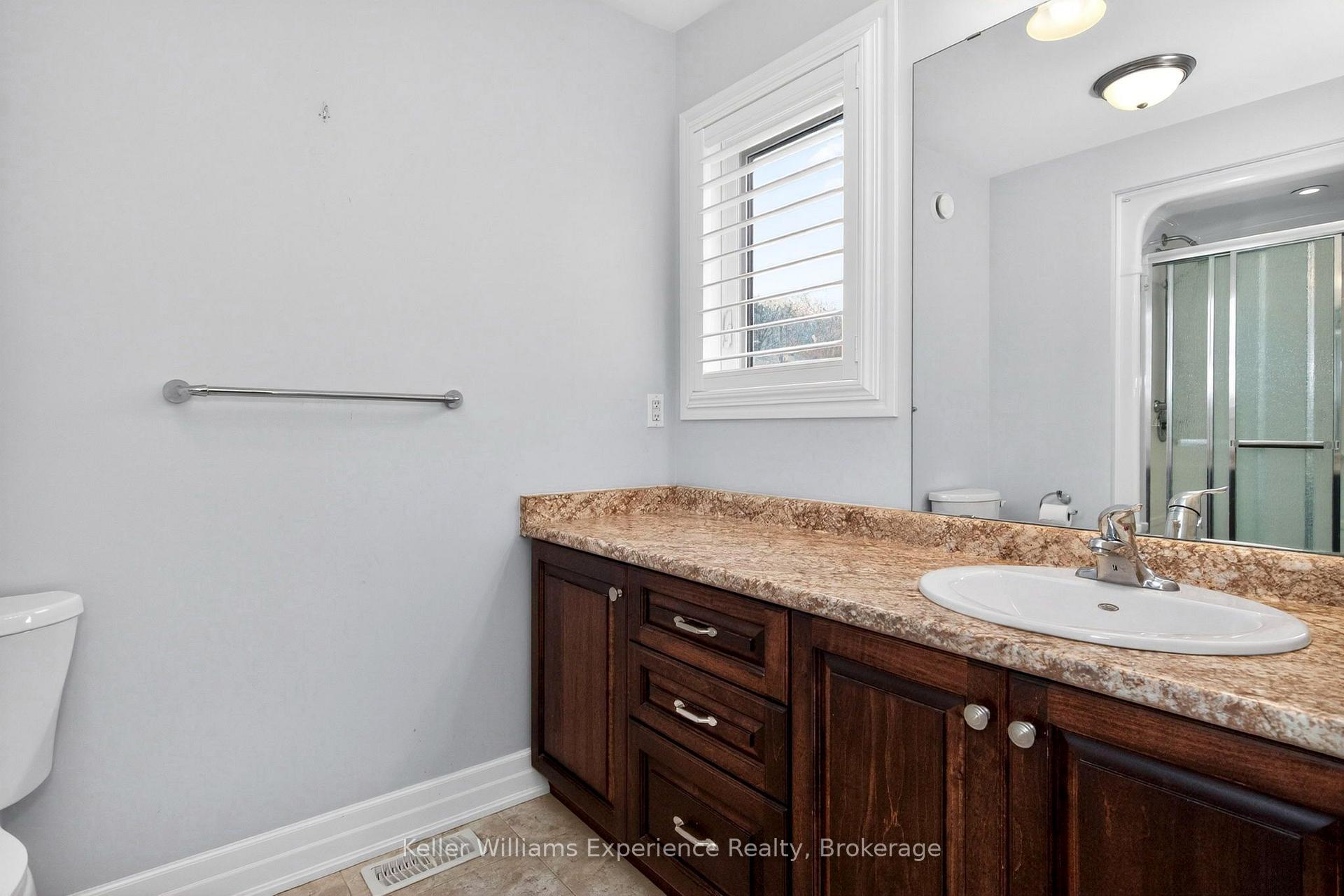 Photo 21 of 22 Grew Crescent, Penetanguishene — HOMEH