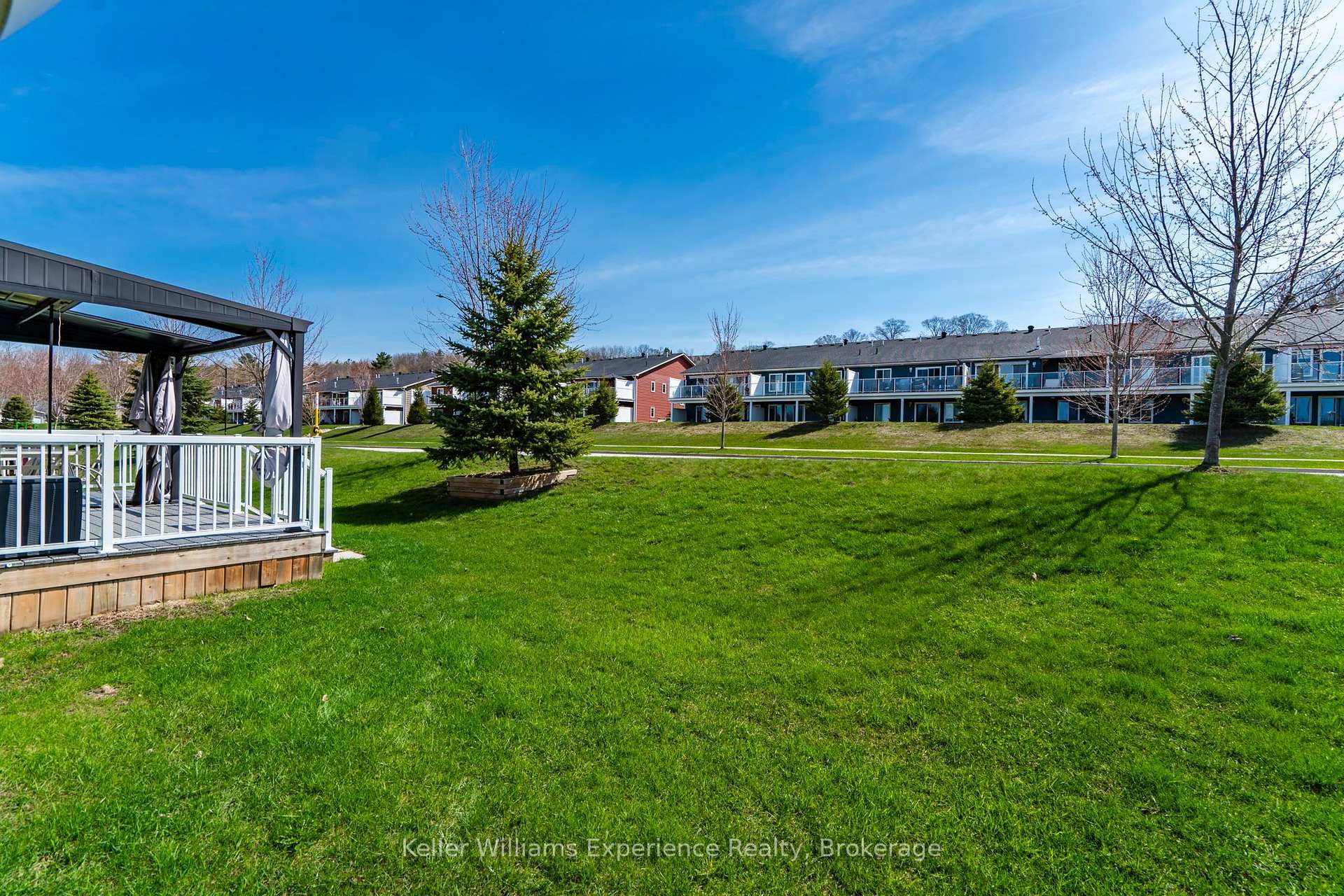 Photo 34 of 22 Grew Crescent, Penetanguishene — HOMEH