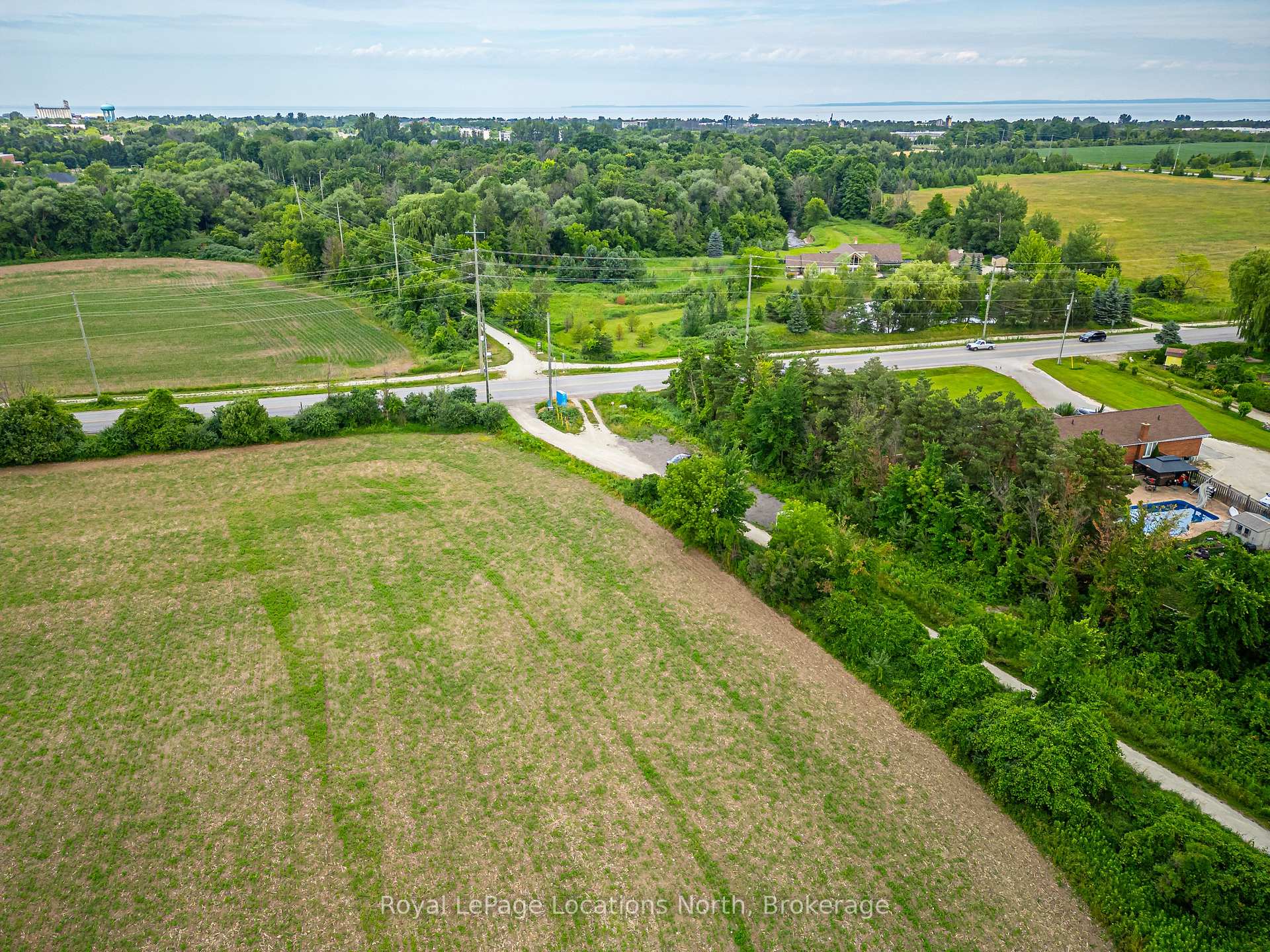 Photo 9 of 7475 Poplar Side Road, Clearview, Rural Clearview — HOMEH