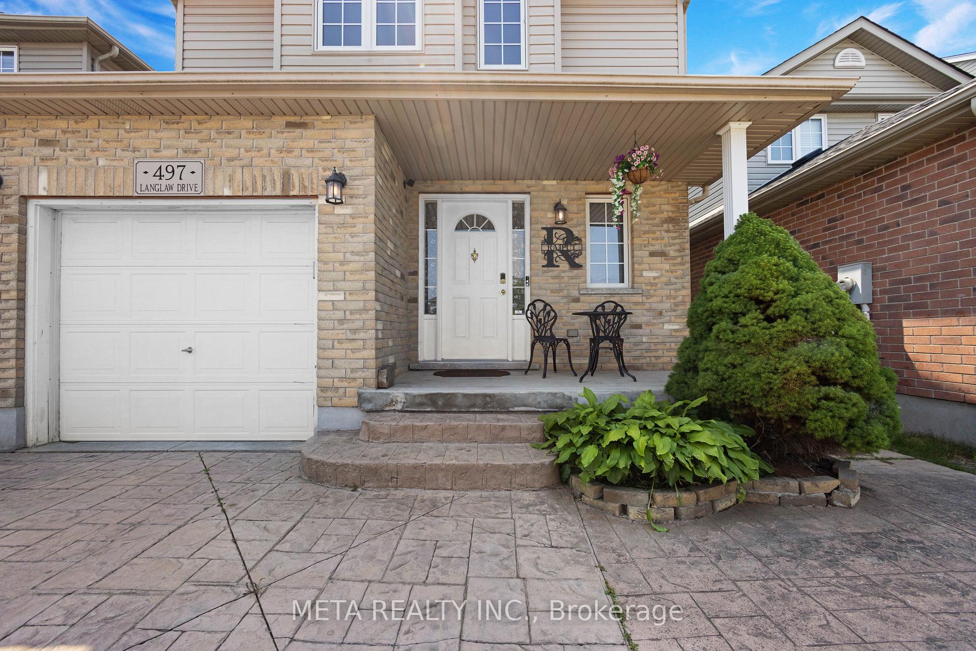 Photo 2 of 497 Langlaw Drive, Cambridge, Christopher-Champlain — HOMEH