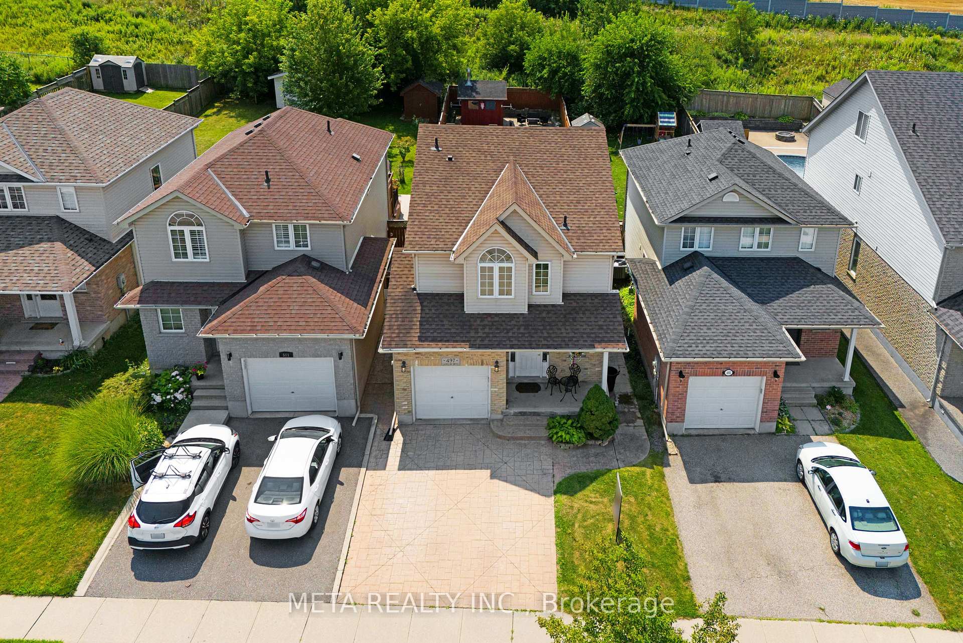 Photo 3 of 497 Langlaw Drive, Cambridge, Christopher-Champlain — HOMEH