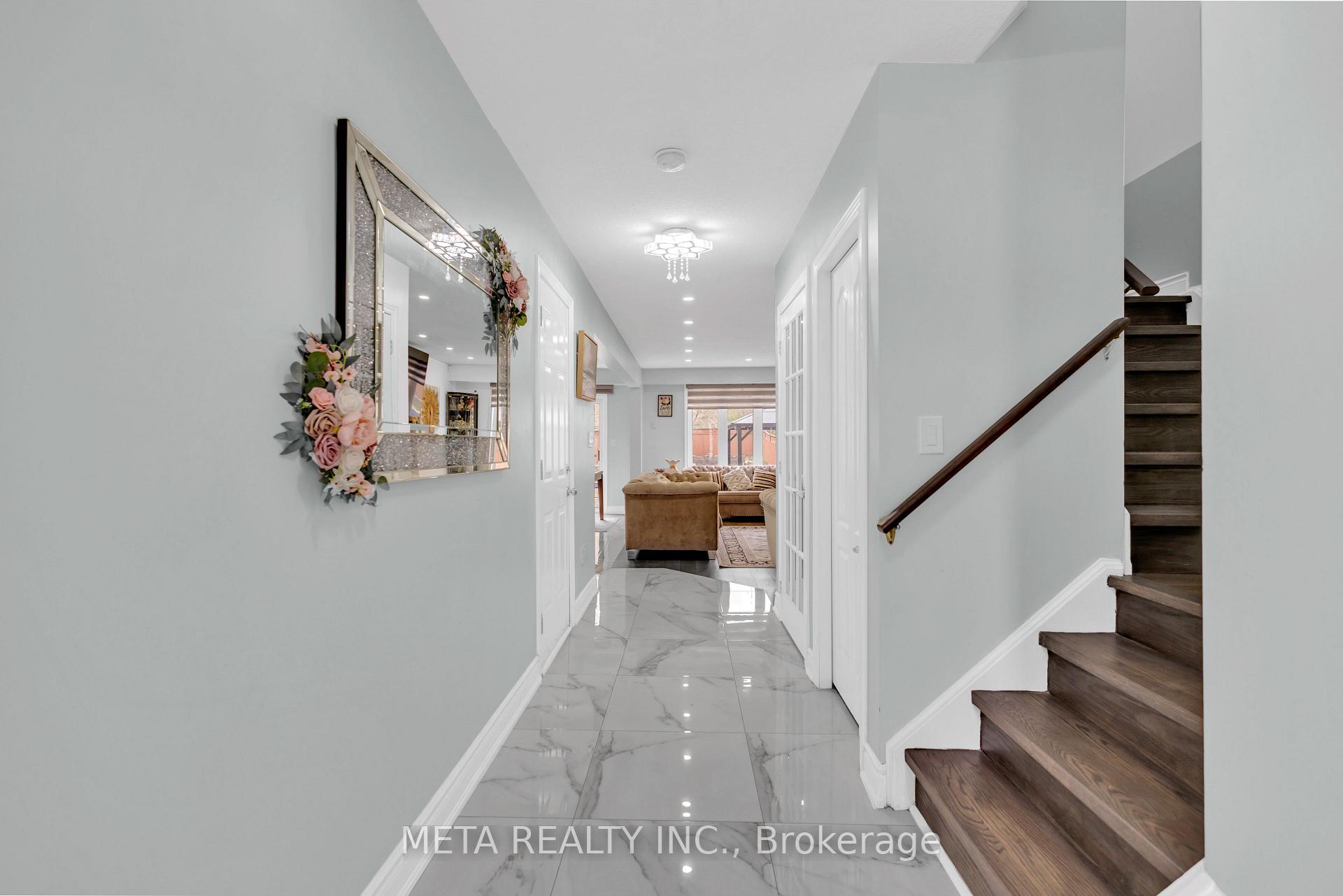 Photo 10 of 497 Langlaw Drive, Cambridge, Christopher-Champlain — HOMEH