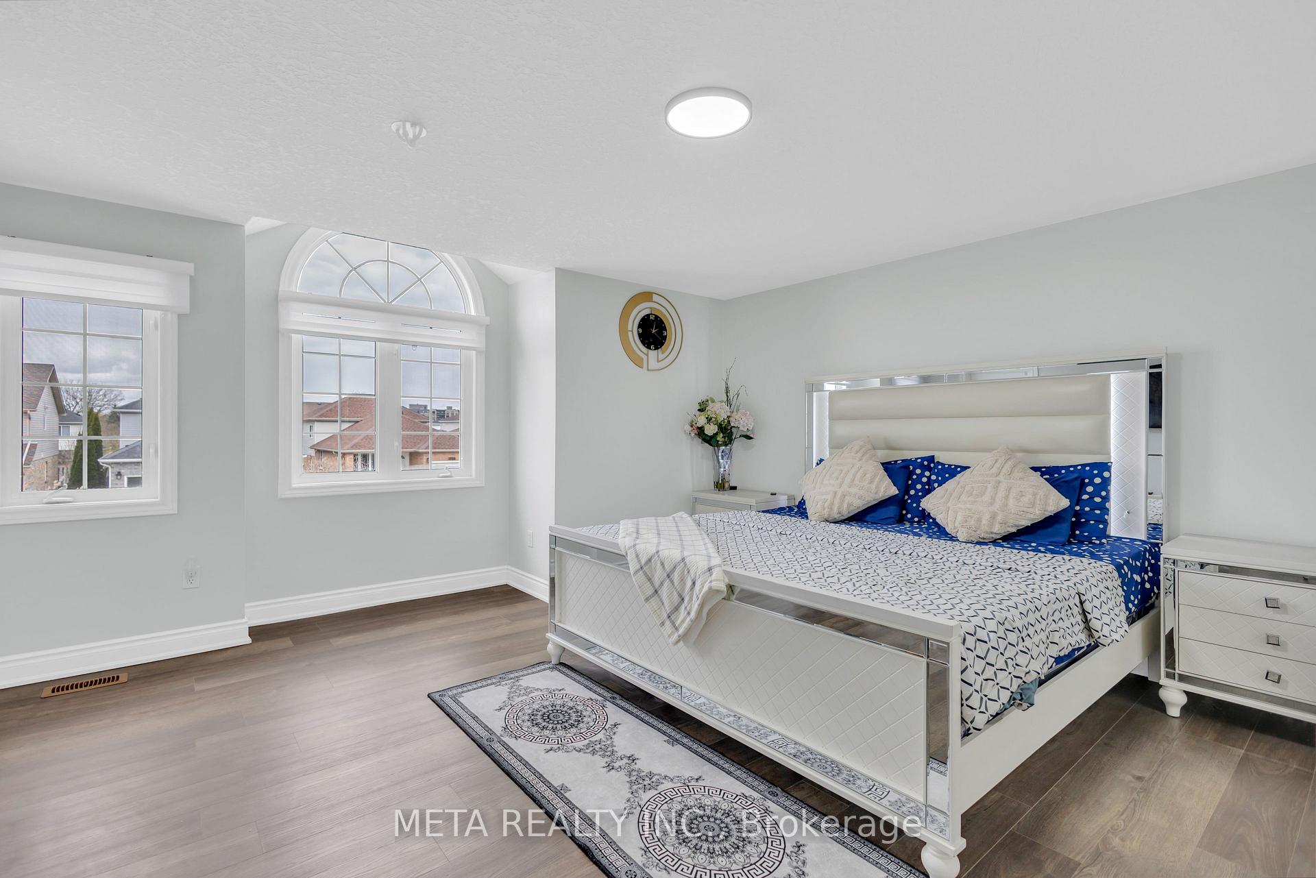 Photo 20 of 497 Langlaw Drive, Cambridge, Christopher-Champlain — HOMEH