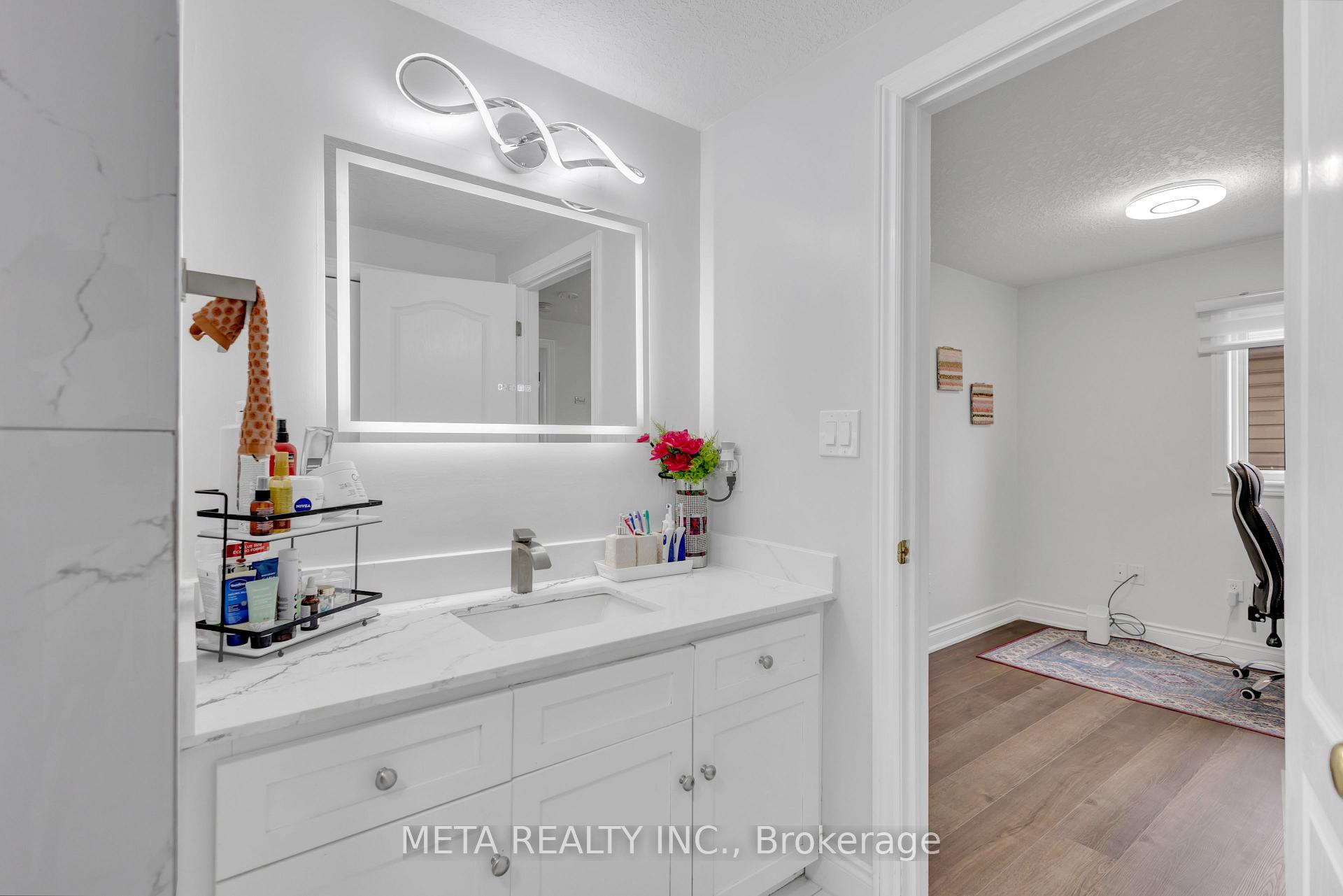 Photo 24 of 497 Langlaw Drive, Cambridge, Christopher-Champlain — HOMEH