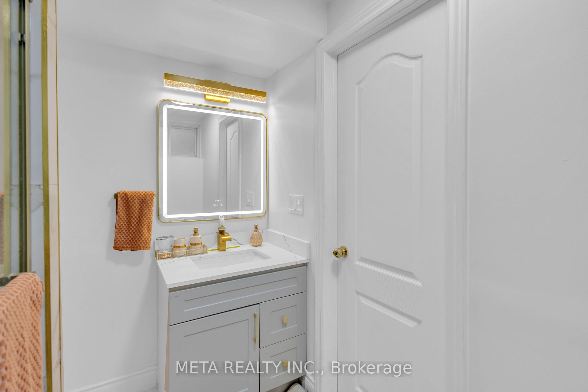 Photo 30 of 497 Langlaw Drive, Cambridge, Christopher-Champlain — HOMEH