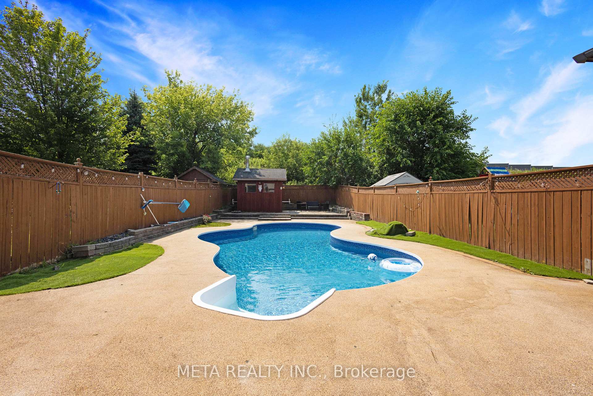 Photo 36 of 497 Langlaw Drive, Cambridge, Christopher-Champlain — HOMEH