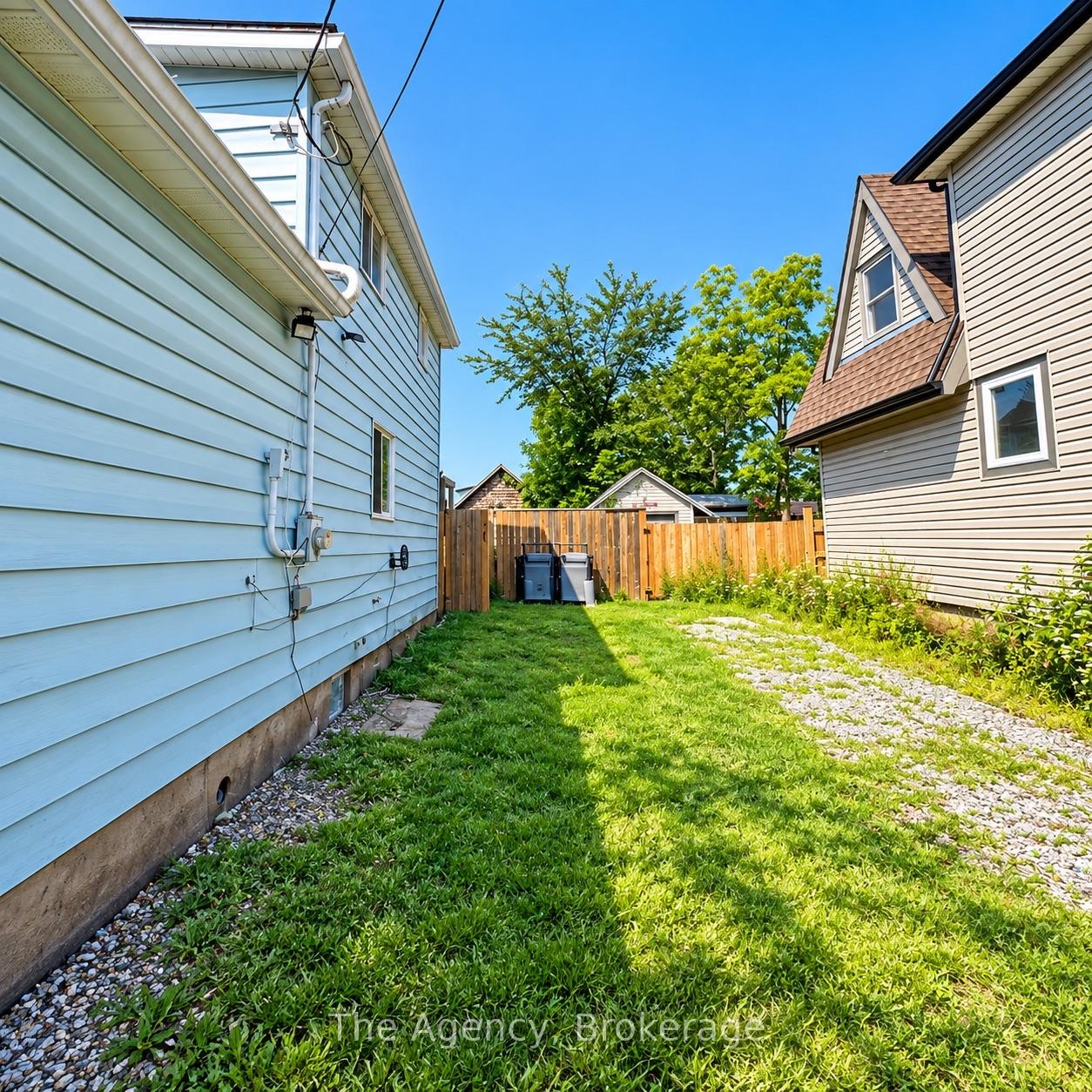Photo 16 of 17 Patricia Avenue, Welland, N. Welland — HOMEH