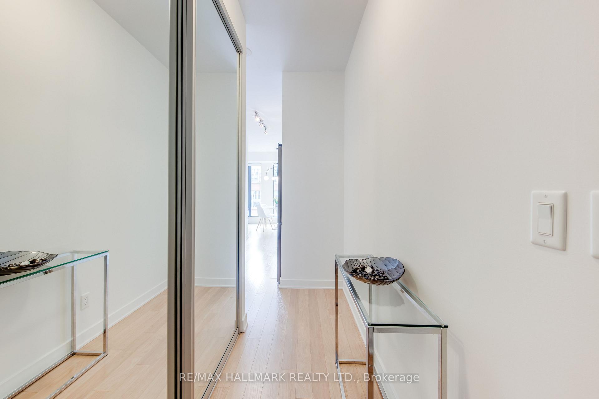 Photo 4 of Unit 702, 32 Camden Street, Toronto, Waterfront Communities — HOMEH