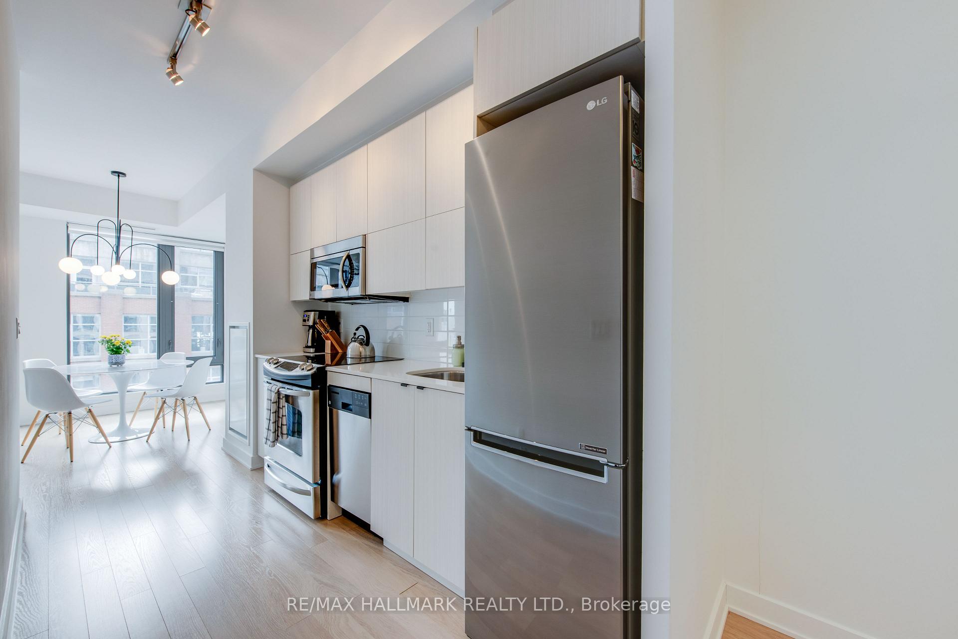 Photo 6 of Unit 702, 32 Camden Street, Toronto, Waterfront Communities — HOMEH