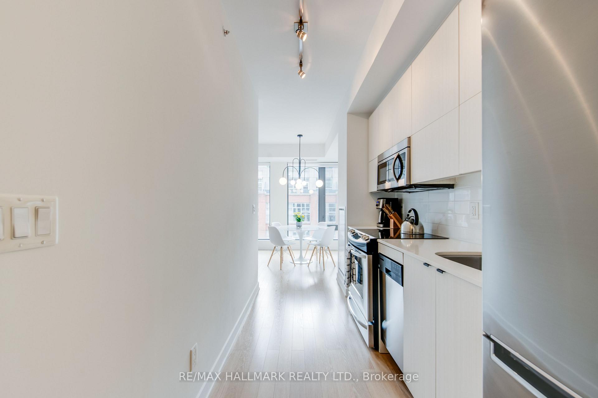 Photo 7 of Unit 702, 32 Camden Street, Toronto, Waterfront Communities — HOMEH